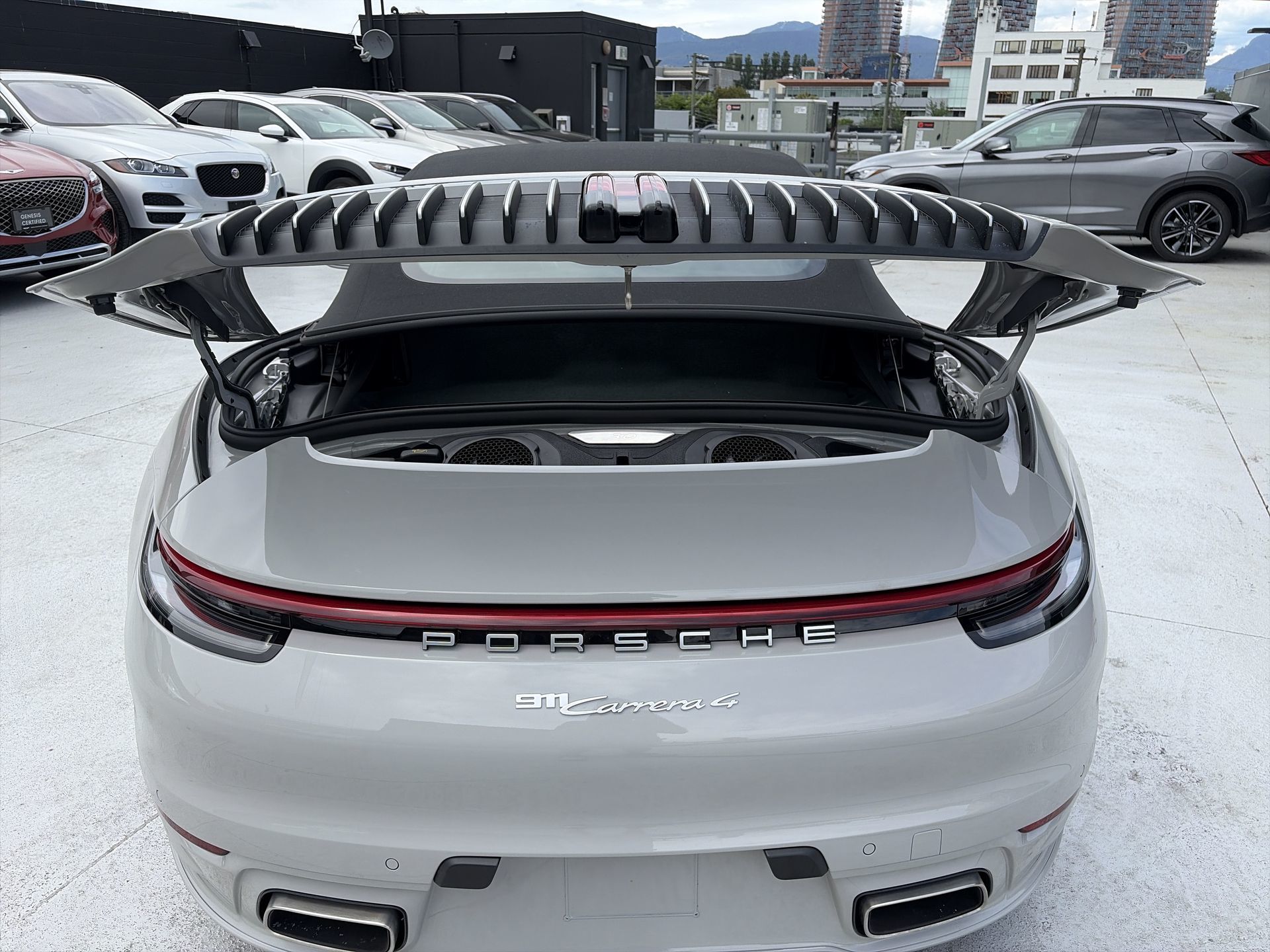 2022 Porsche 911