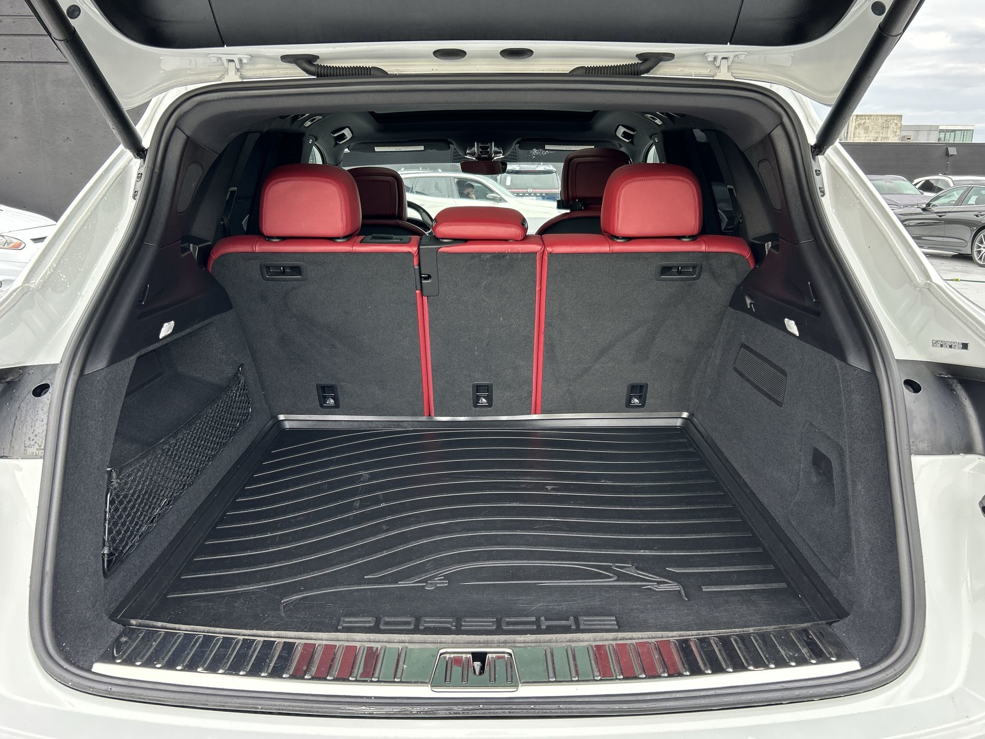 Porsche Cayenne  2022 à Vancouver, Colombie-Britannique