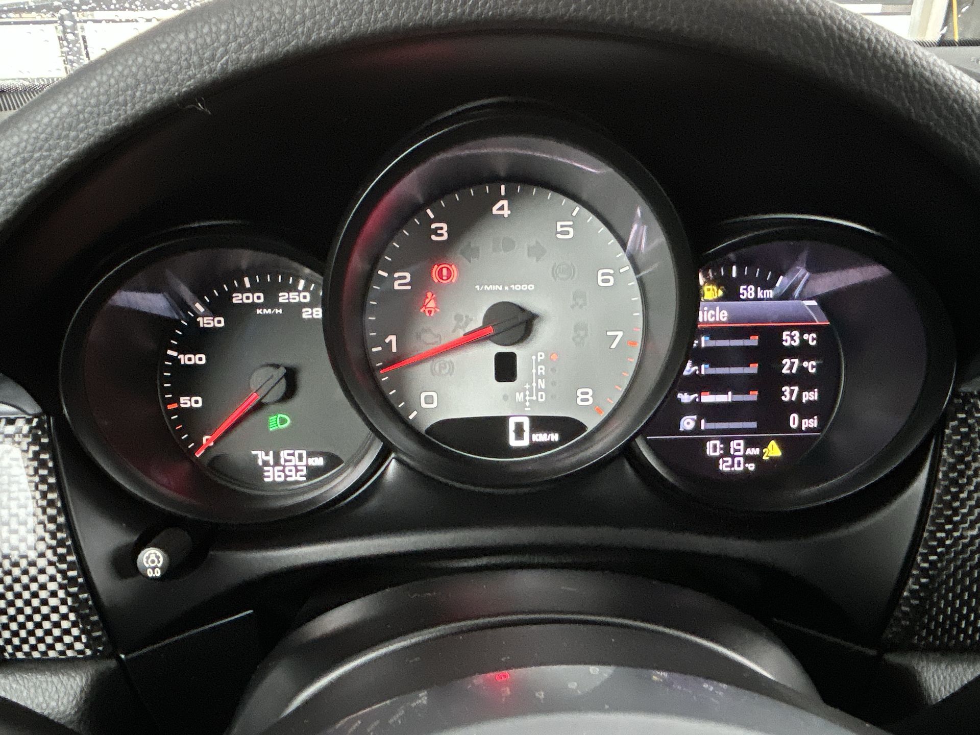 Porsche Macan  2015 à Vancouver, Colombie-Britannique