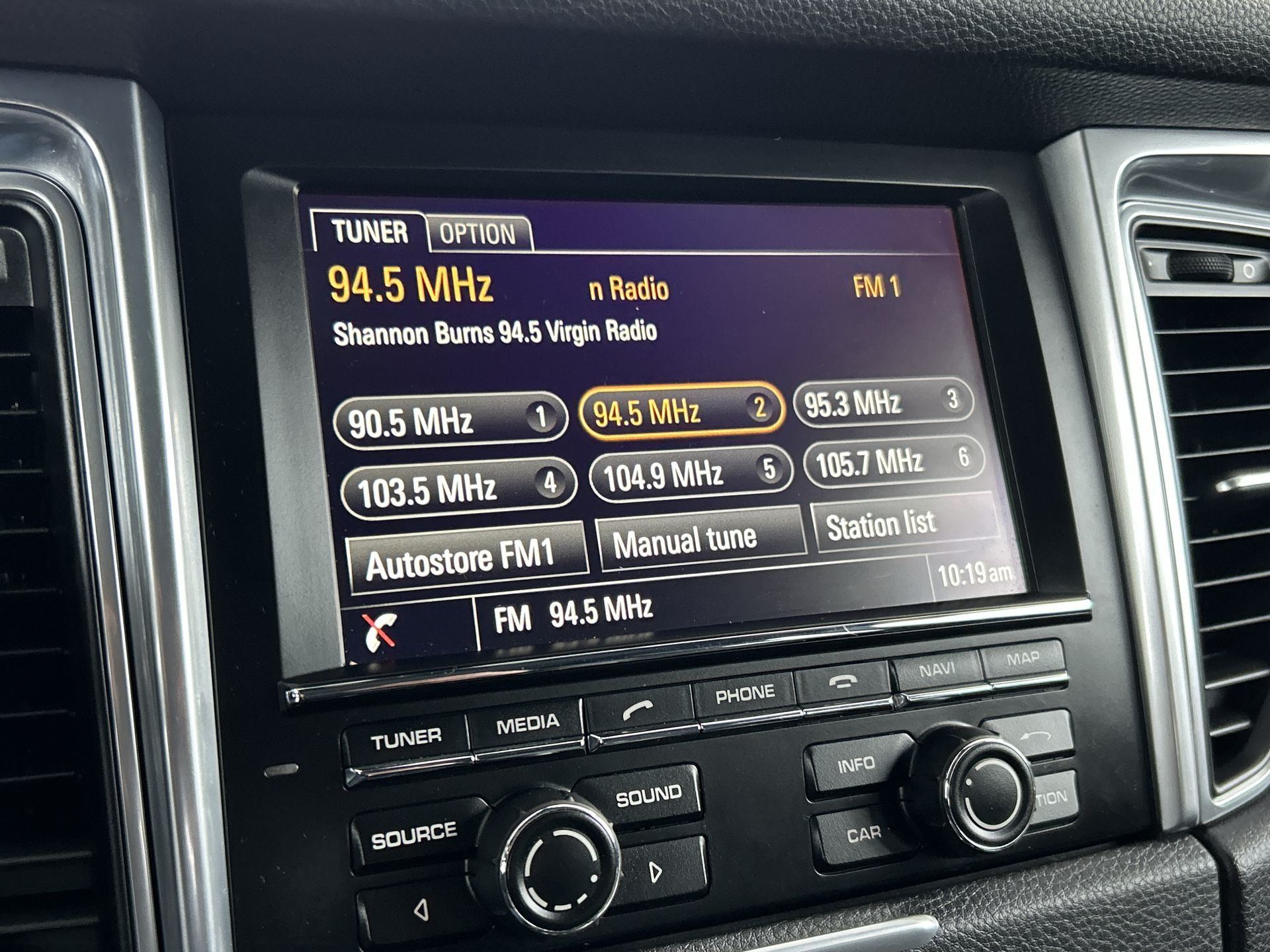 Porsche Macan  2015 à Vancouver, Colombie-Britannique