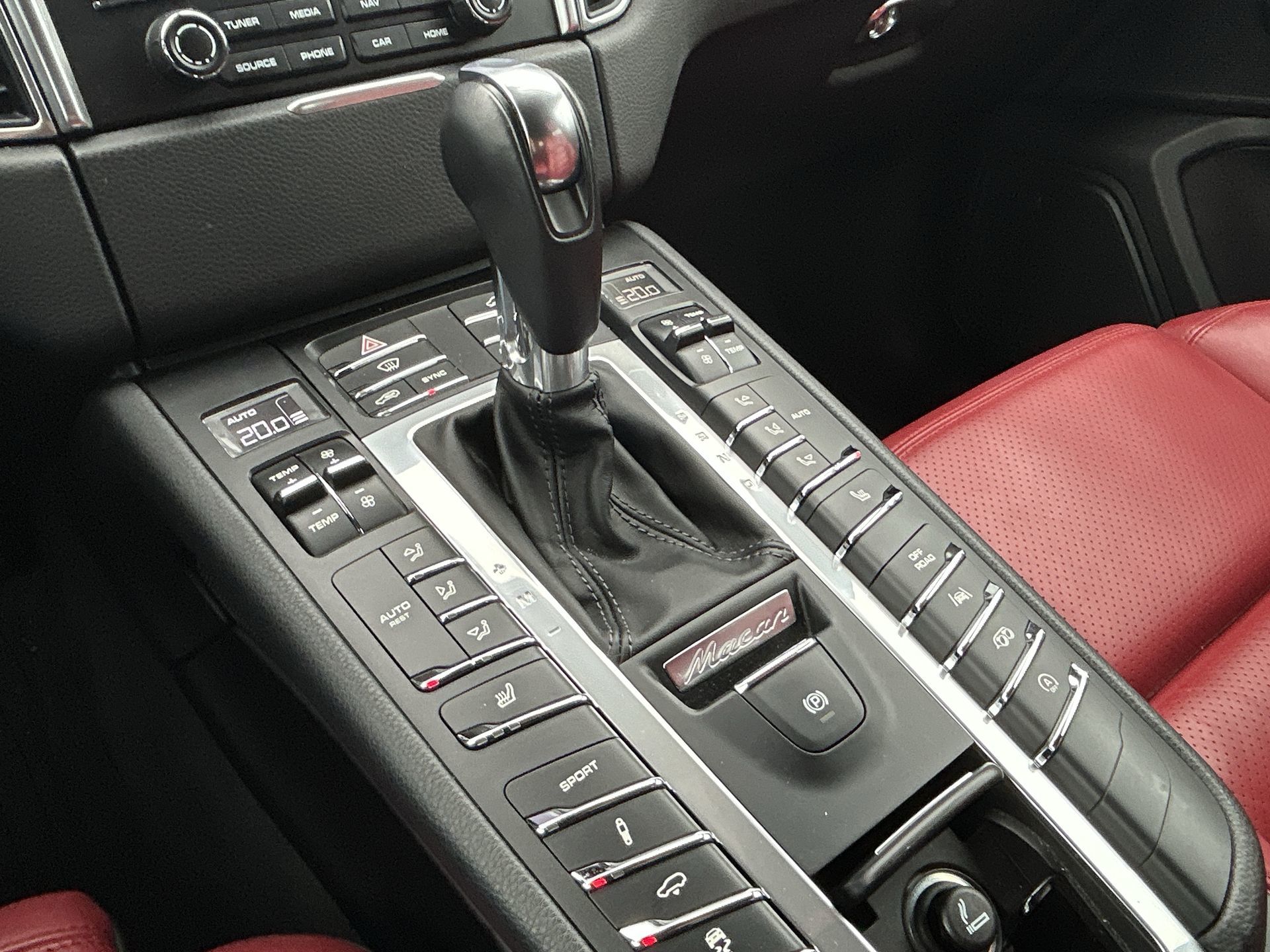 2017 Porsche Macan in Vancouver, British Columbia