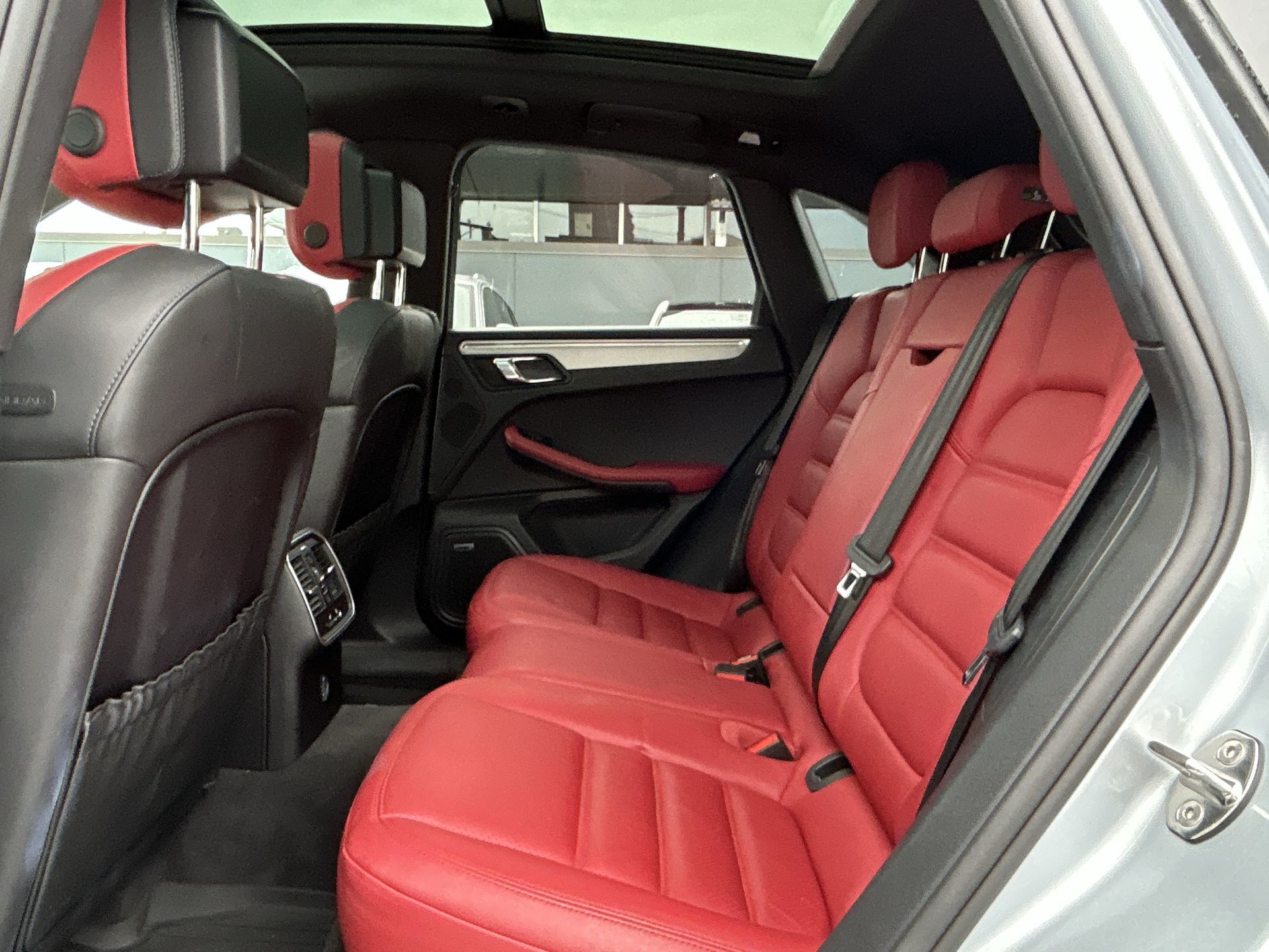 2017 Porsche Macan in Vancouver, British Columbia