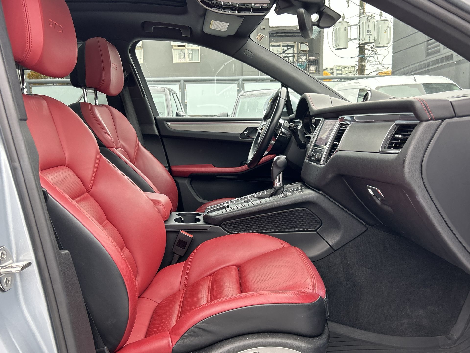 2017 Porsche Macan in Vancouver, British Columbia