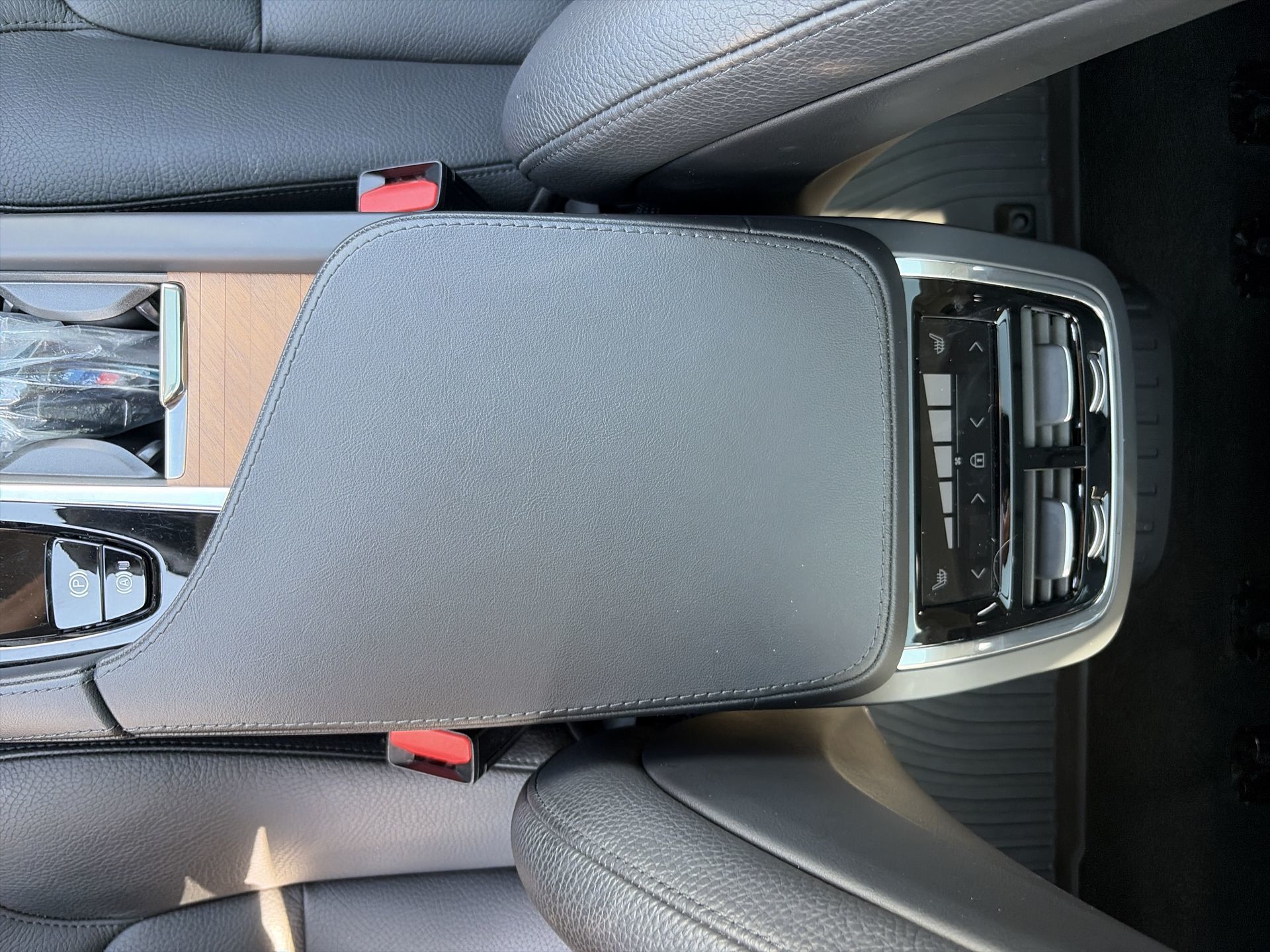 2023 Volvo XC90