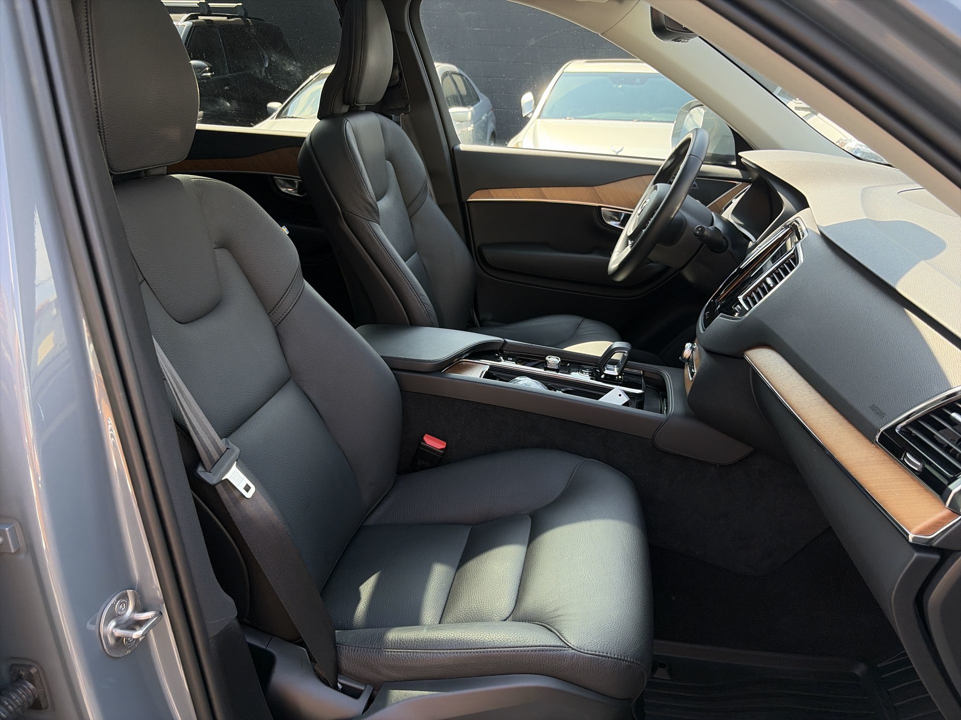 2023 Volvo XC90