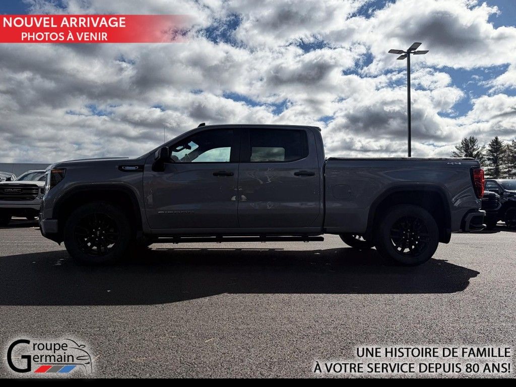 Photo GMC Sierra 1500 4WD CREW CAB PRO | 2.7L | BOITE DE 6.5 | DÉMARREUR 2024 #8
