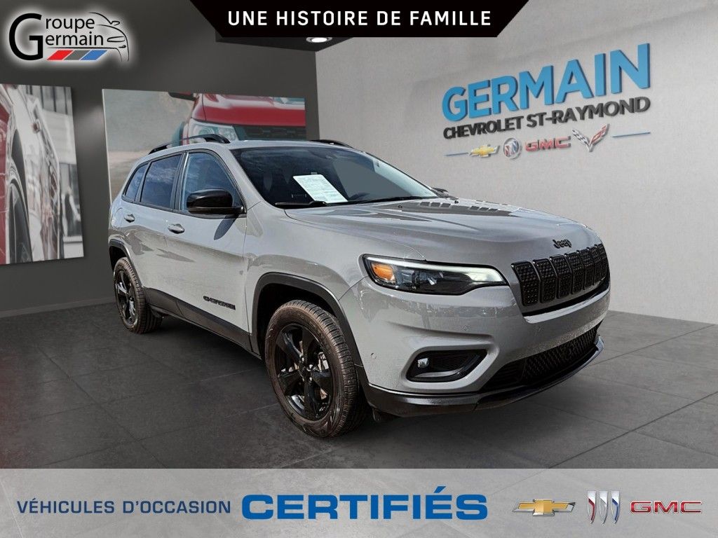 Photo Jeep CHEROKEE ALTITUDE AWD | SIÈGES ET VOLANT CHAUFFANTS | 2023 #1