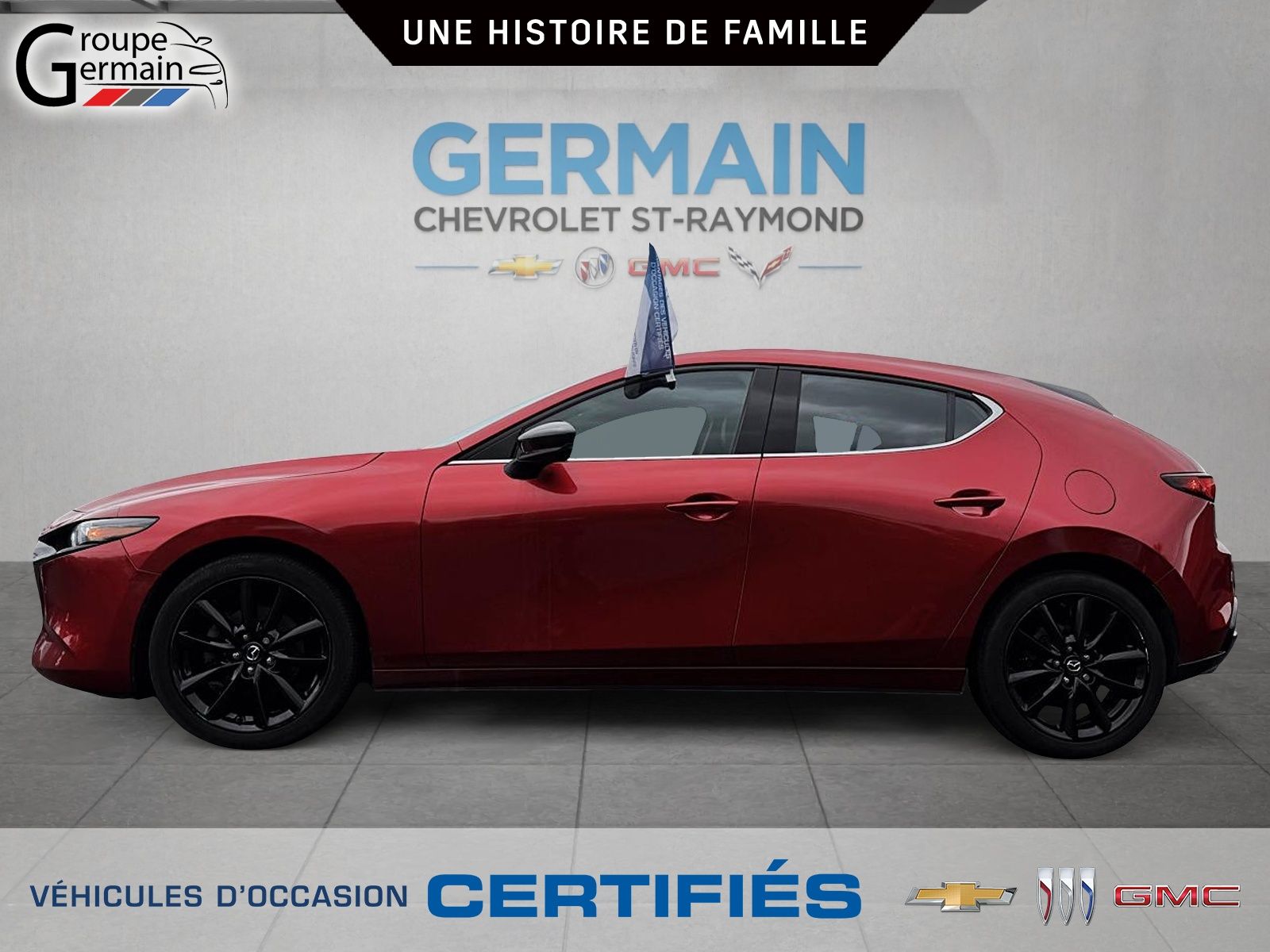 Photo 2024 Mazda 3 AWD GT | VOLANT CHAUFFANT | TOIT OUVRANT | 8 PNEUS #6