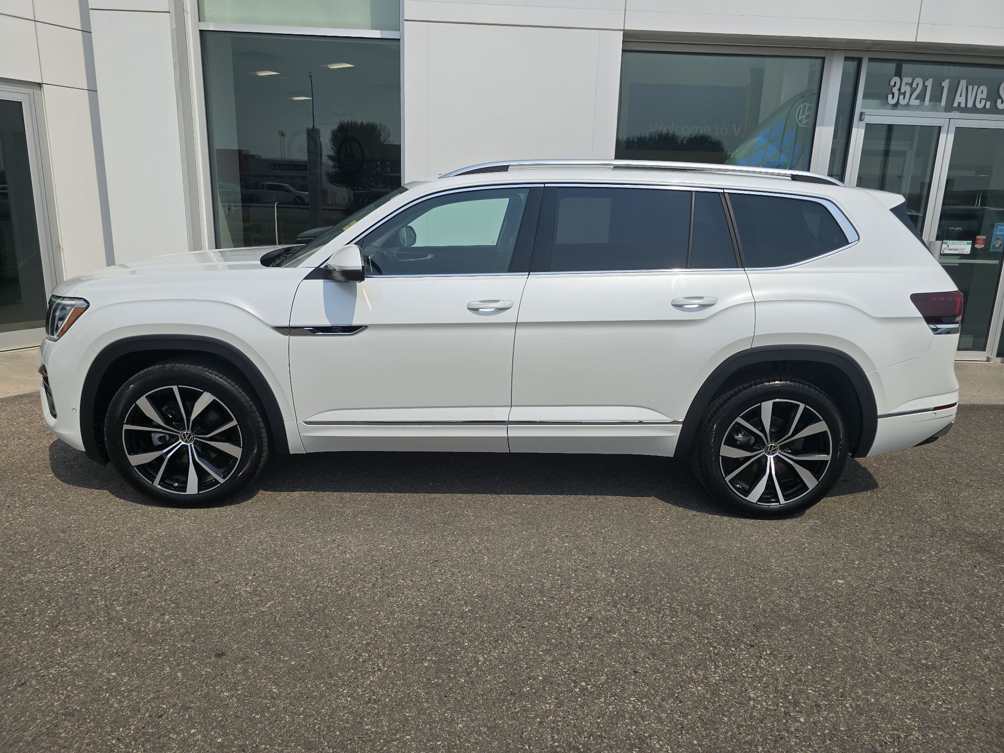 Photo 2026 Volkswagen Atlas Execline #2