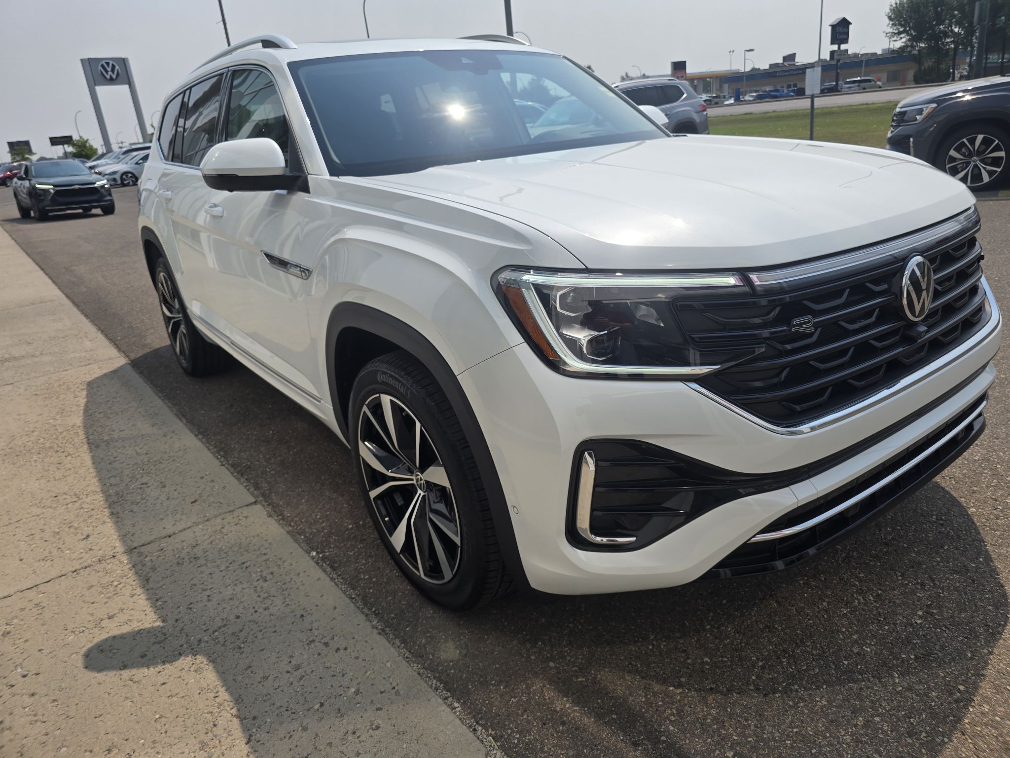 Photo 2026 Volkswagen Atlas Execline #7