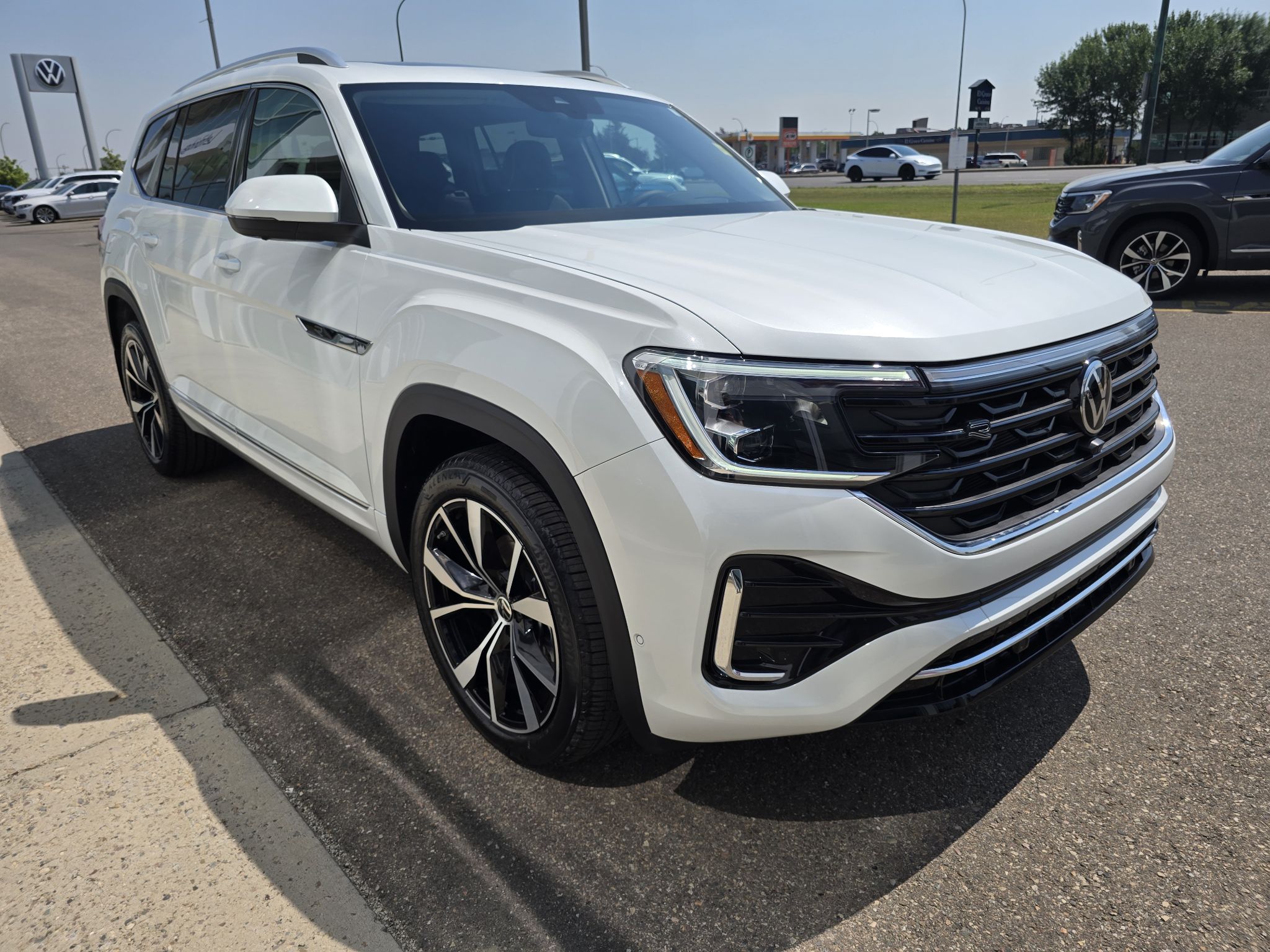 Photo 2026 Volkswagen Atlas Execline #6