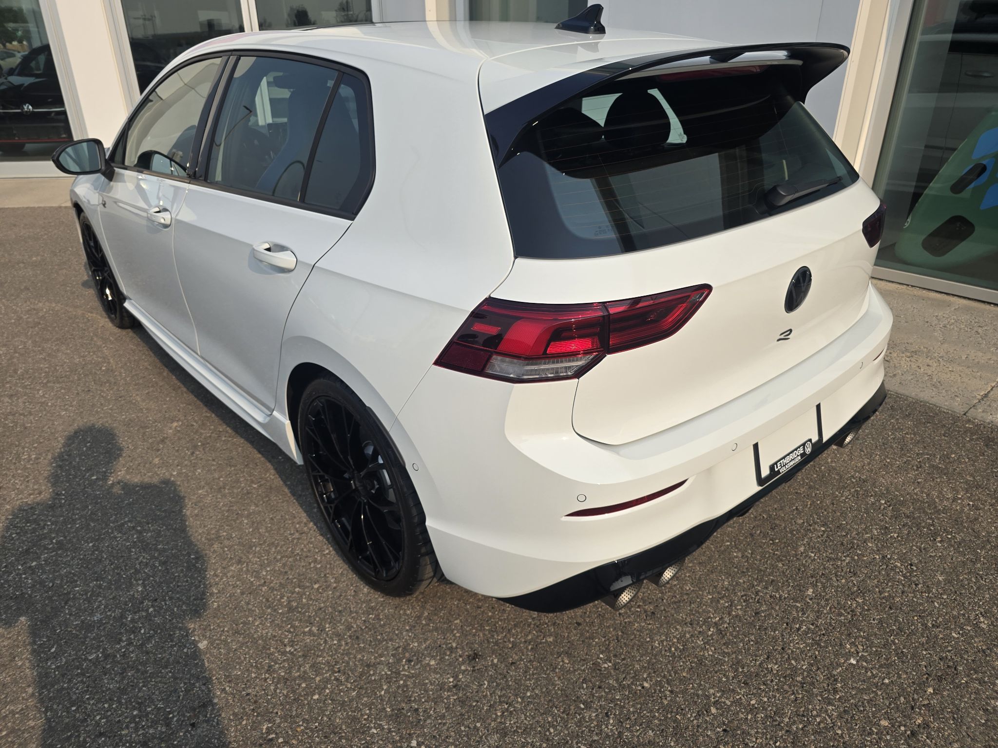 Photo 2026 Volkswagen Golf R R Black Edition 4MOTION #2