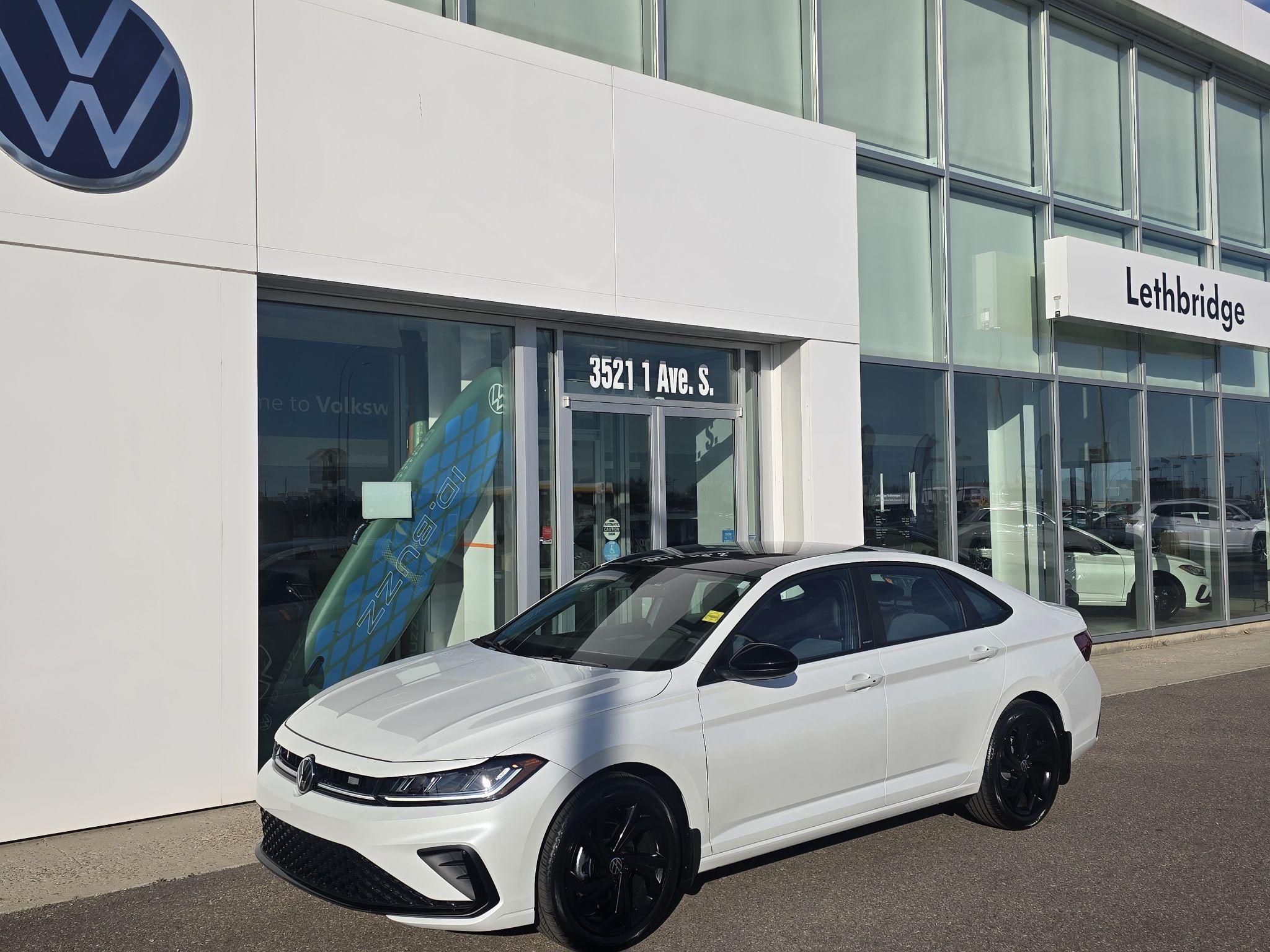 Photo 2027 Volkswagen Jetta Comfortline #1