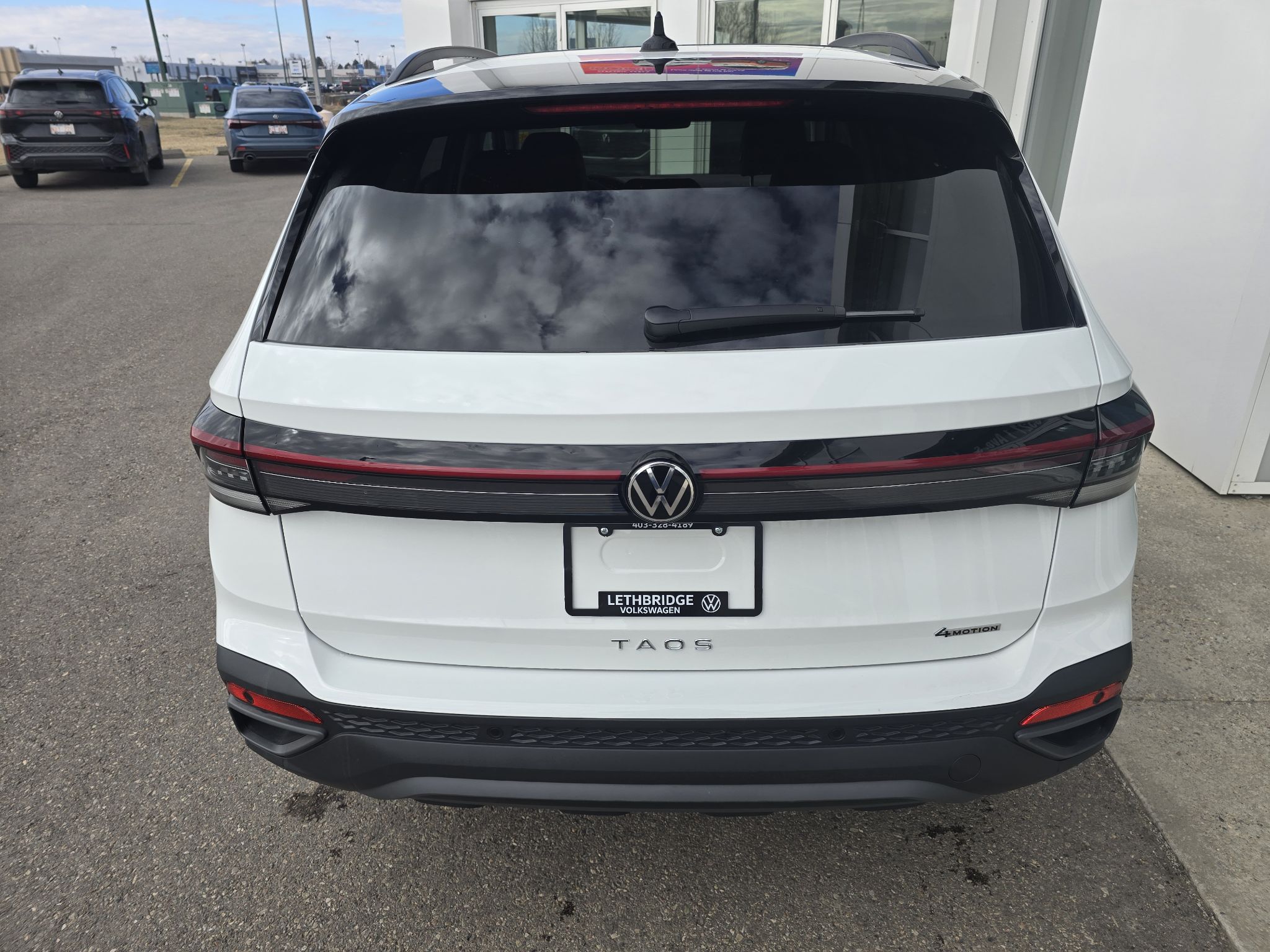 Photo 2026 Volkswagen Taos Comfortline Black Edition 4MOTION #4