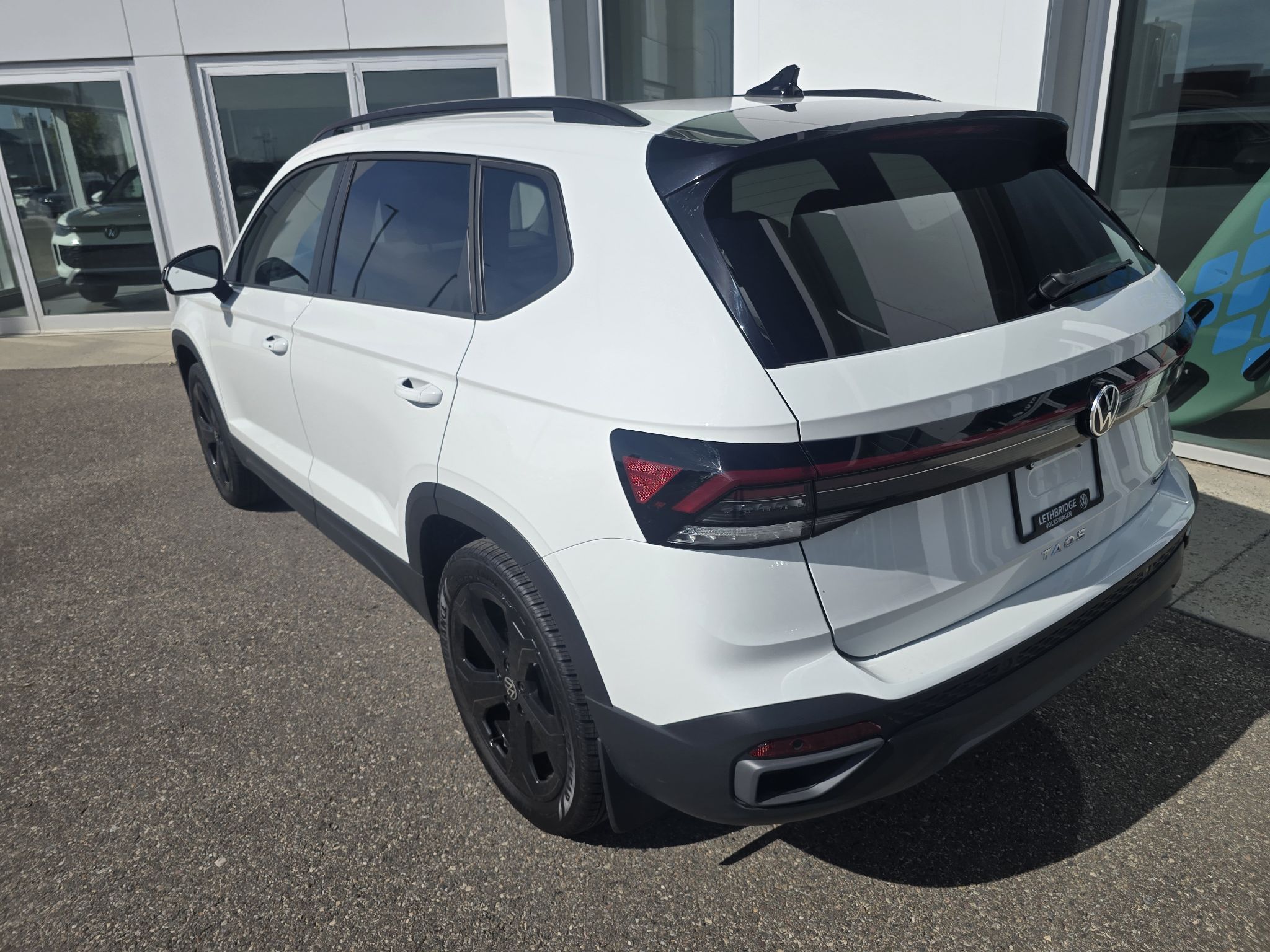 Photo 2026 Volkswagen Taos Comfortline Black Edition 4MOTION #3