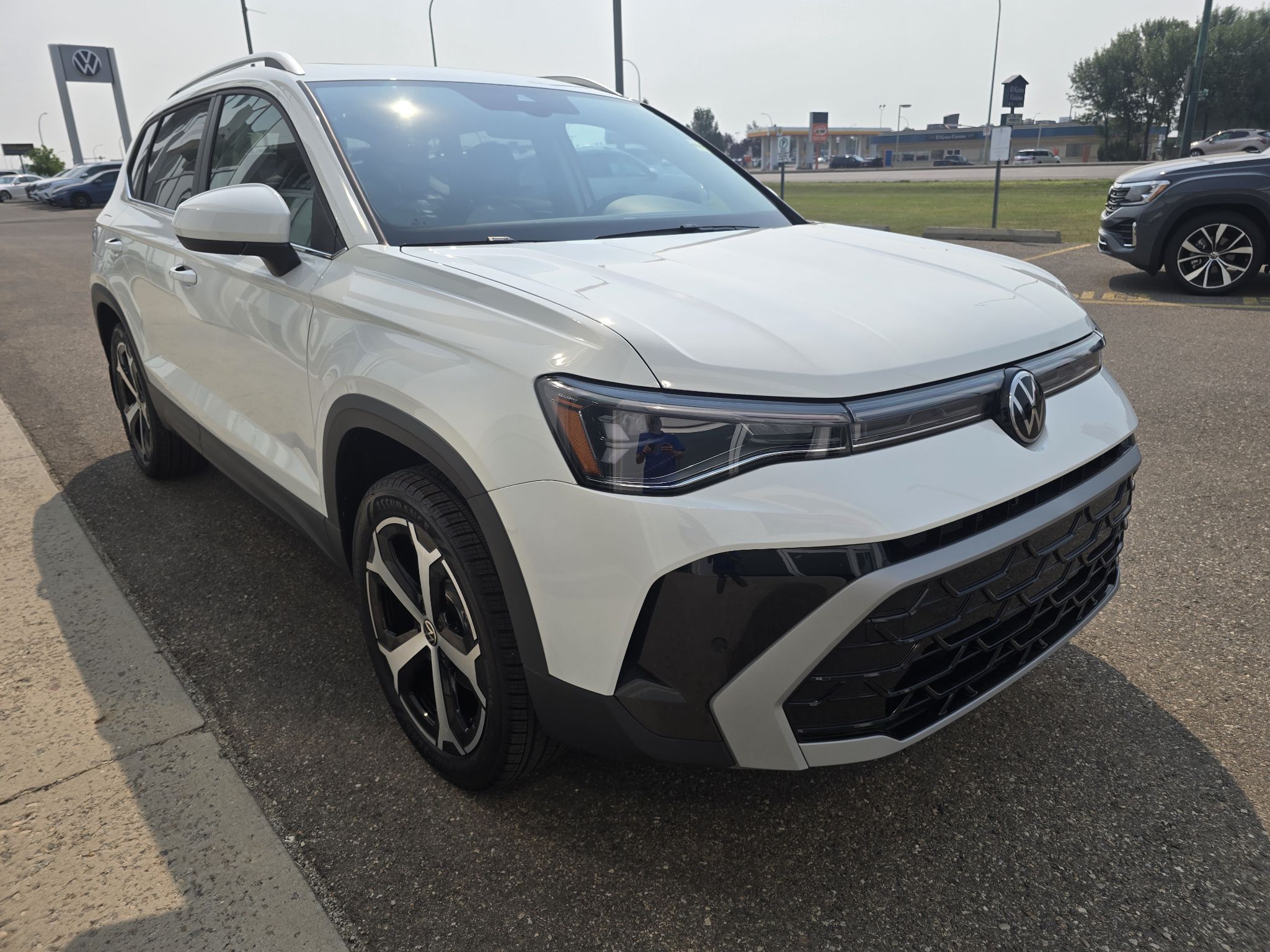 Photo 2026 Volkswagen Taos Highline 4MOTION #6