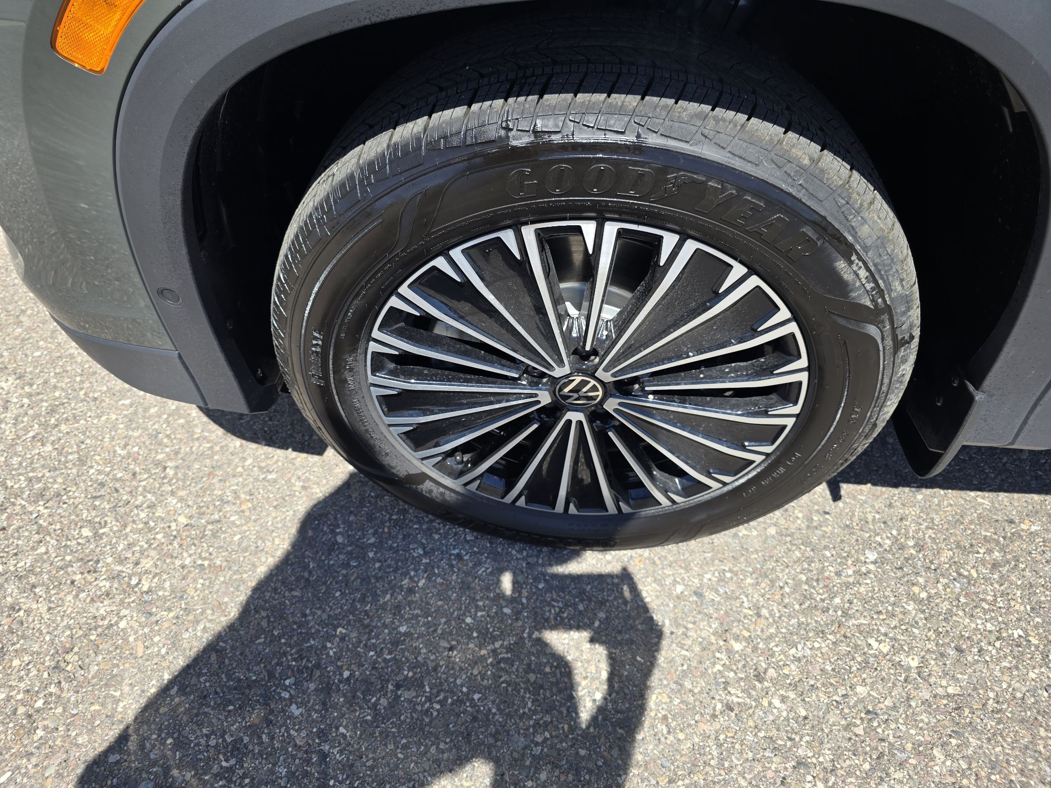 Photo 2026 Volkswagen Tiguan Comfortline 4MOTION #8