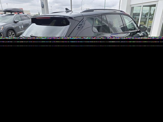 Photo 2026 Volkswagen Tiguan Comfortline R-Line Black Edition 4MOTION #5