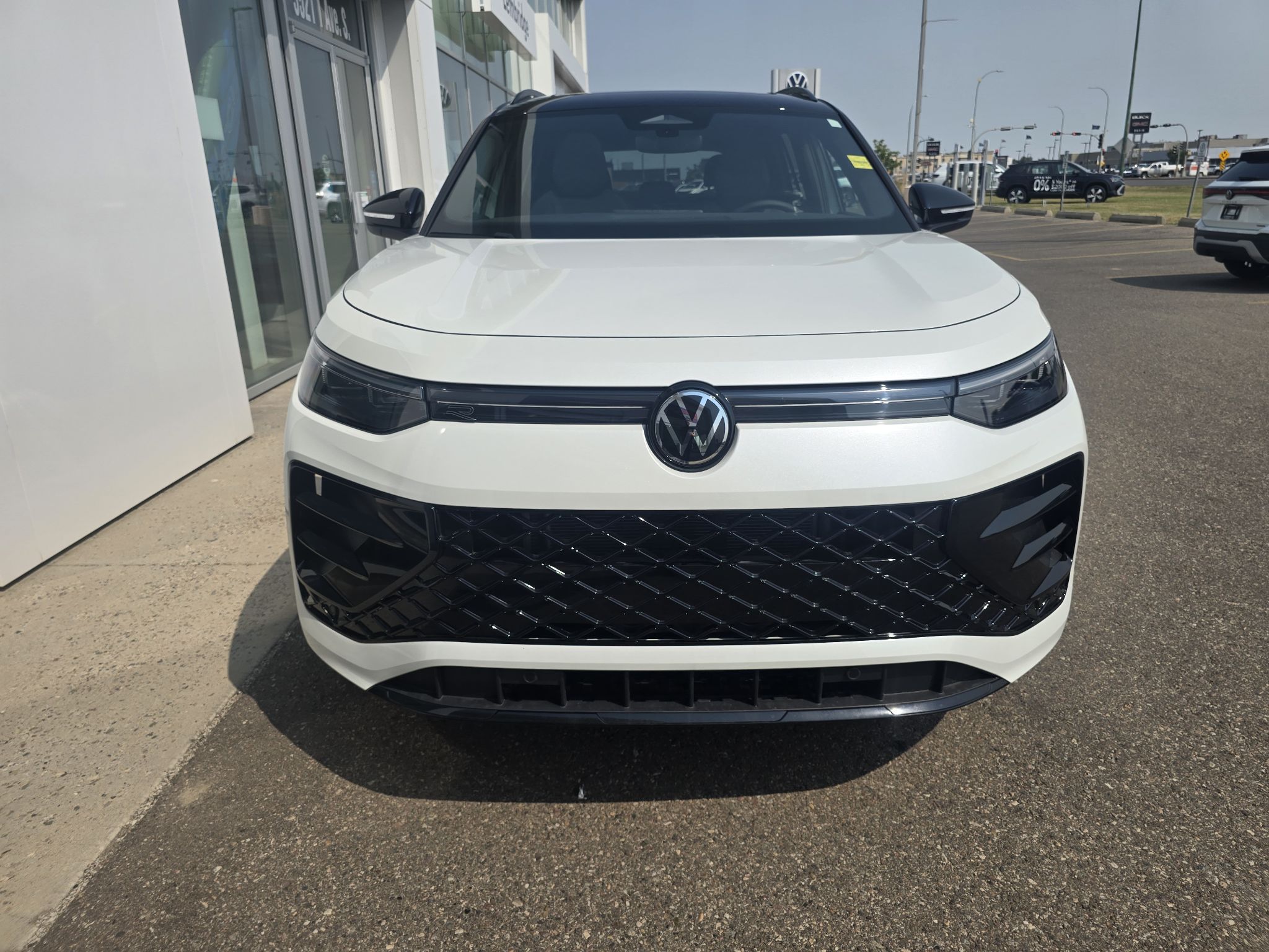 Photo 2026 Volkswagen Tiguan Comfortline R-Line Black Edition 4MOTION #7
