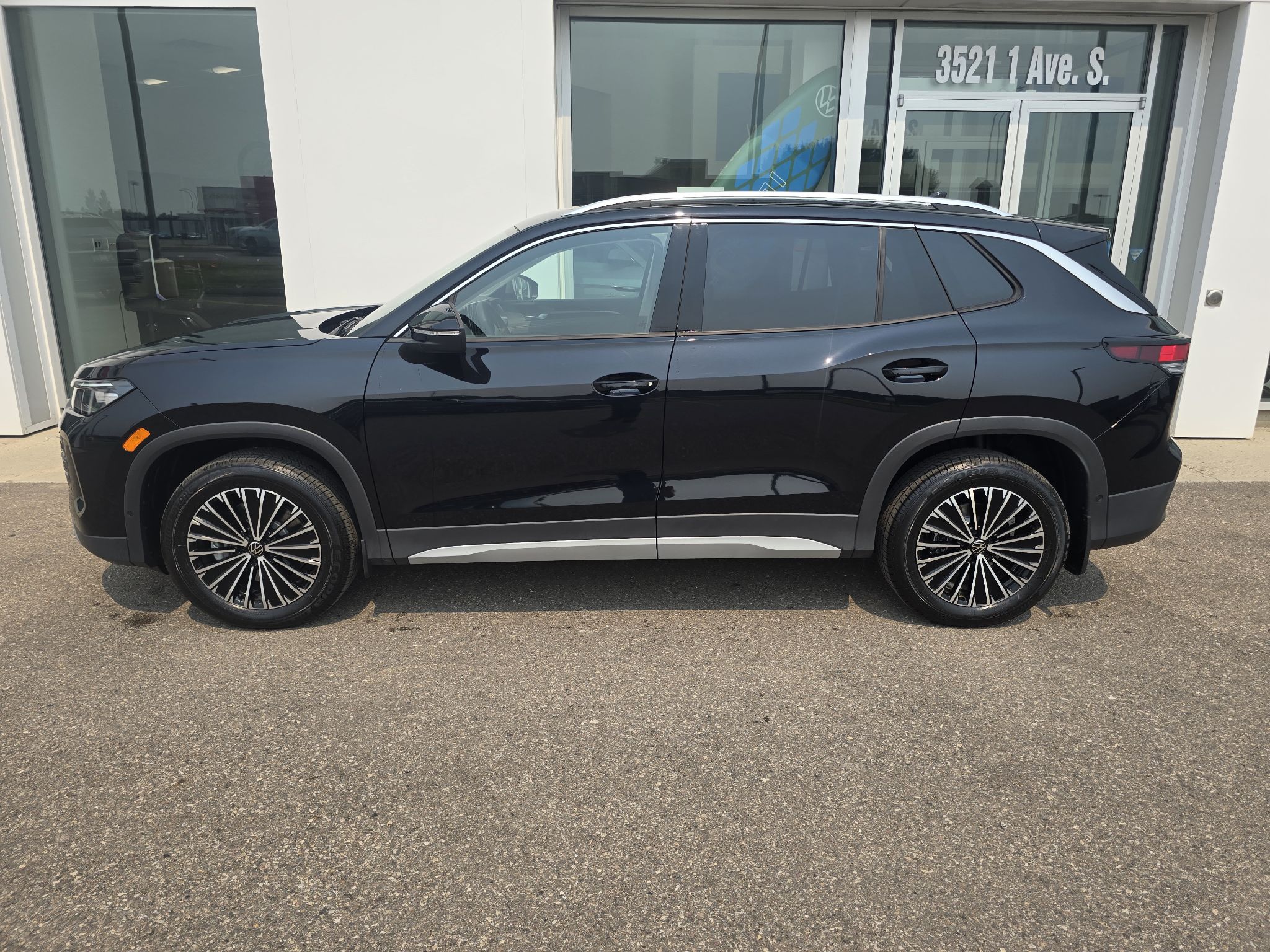Photo 2026 Volkswagen Tiguan Comfortline 4MOTION #4