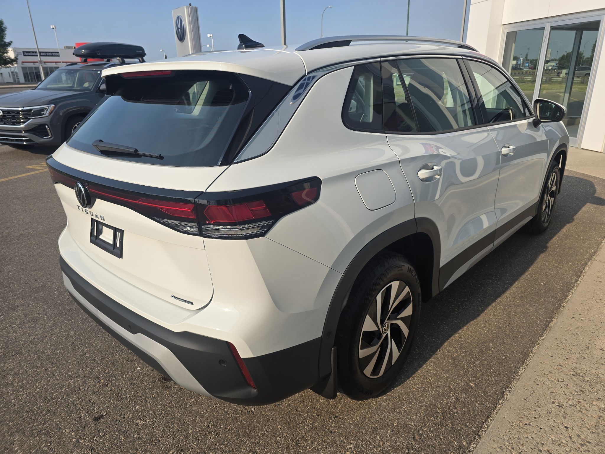 Photo 2026 Volkswagen Tiguan Trendline 4MOTION #4