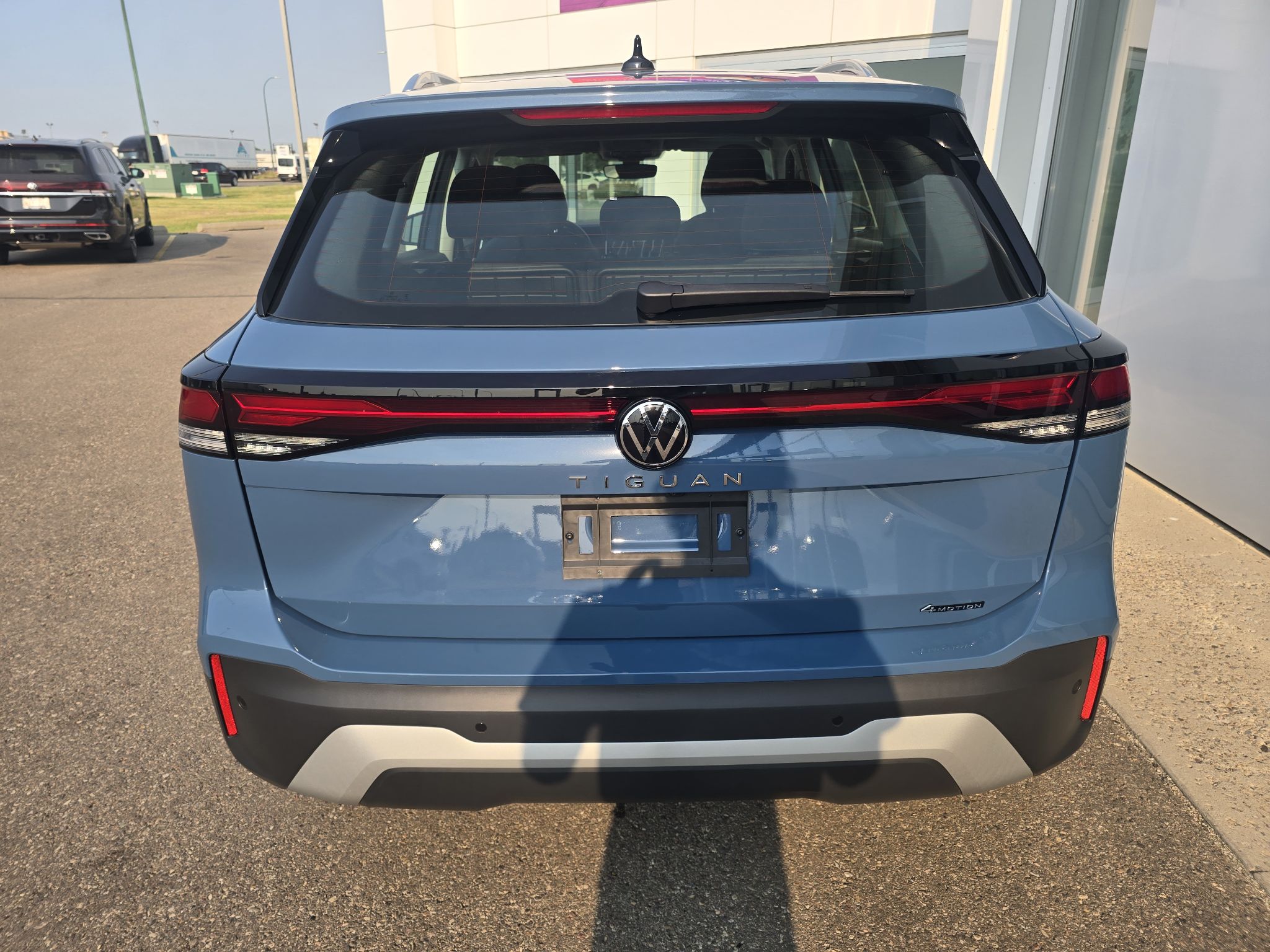 Photo 2026 Volkswagen Tiguan Trendline 4MOTION #4