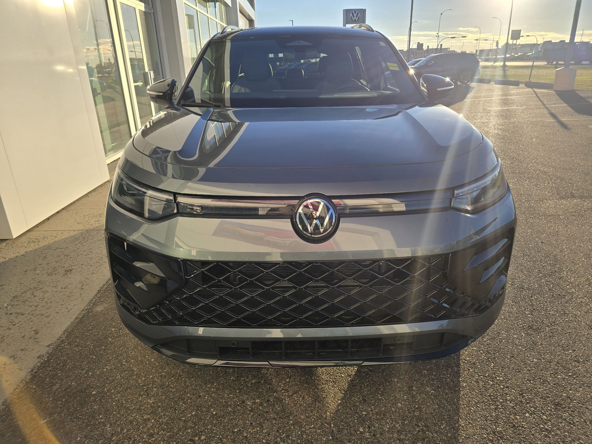 Photo 2026 Volkswagen Tiguan Comfortline R-Line Black Edition 4MOTION #7