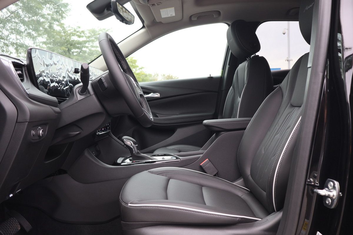 Photo 2026 Buick Encore GX Avenir #7