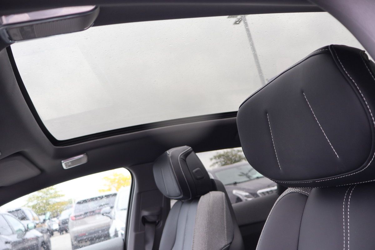 Photo Cadillac OPTIQ Sport 2027 #8