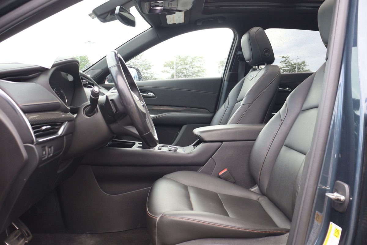 Photo 2020 Cadillac XT4 AWD Sport #7