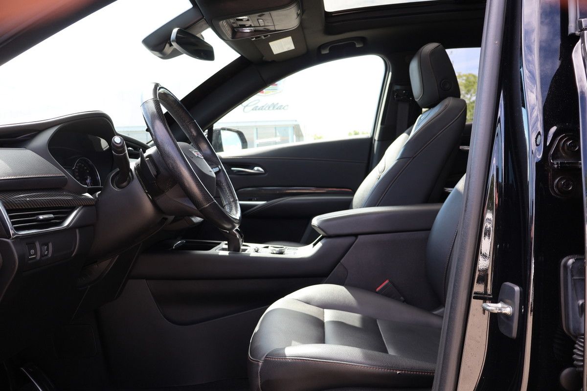 Photo 2021 Cadillac XT4 AWD Sport #7