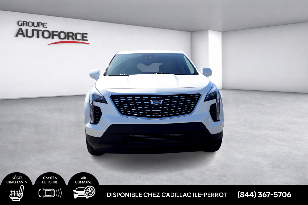 Photo Cadillac XT4 FWD Luxury 2022 #2