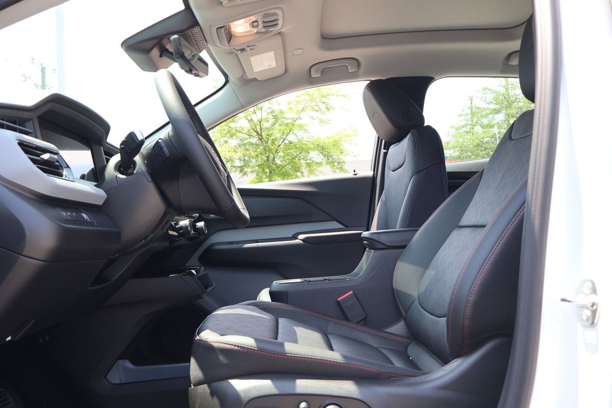 Photo Chevrolet Bolt RS 2027 #7