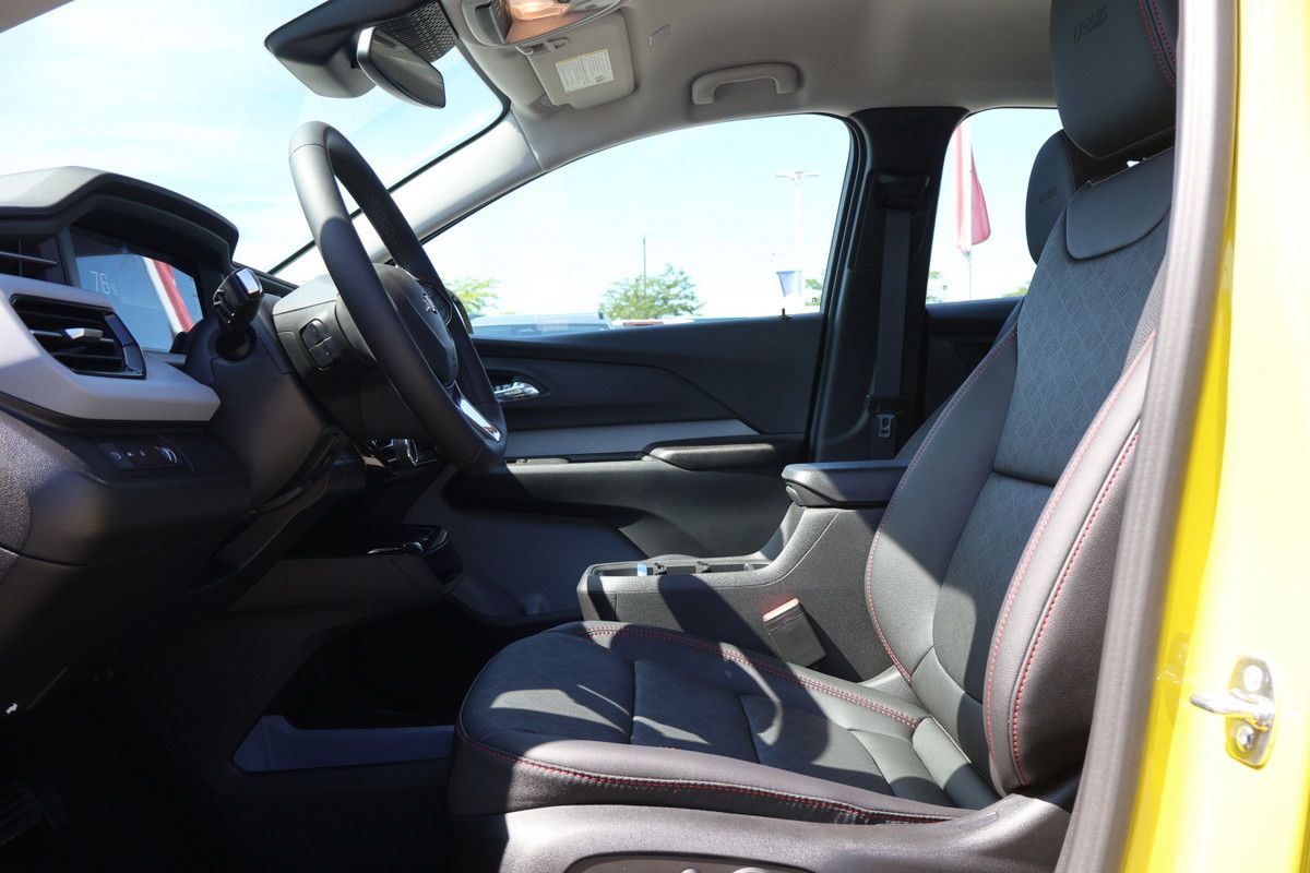 Photo Chevrolet Bolt RS 2027 #7