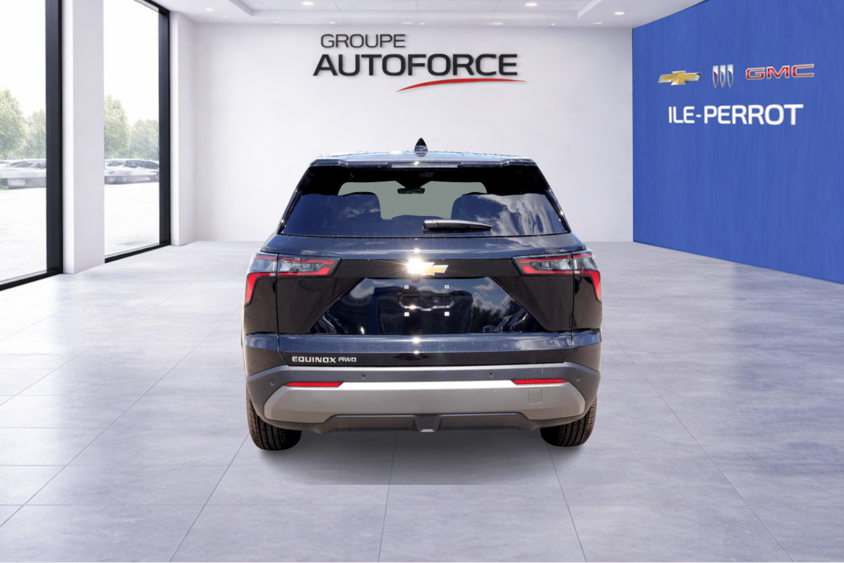 Photo 2027 Chevrolet Equinox LT #5