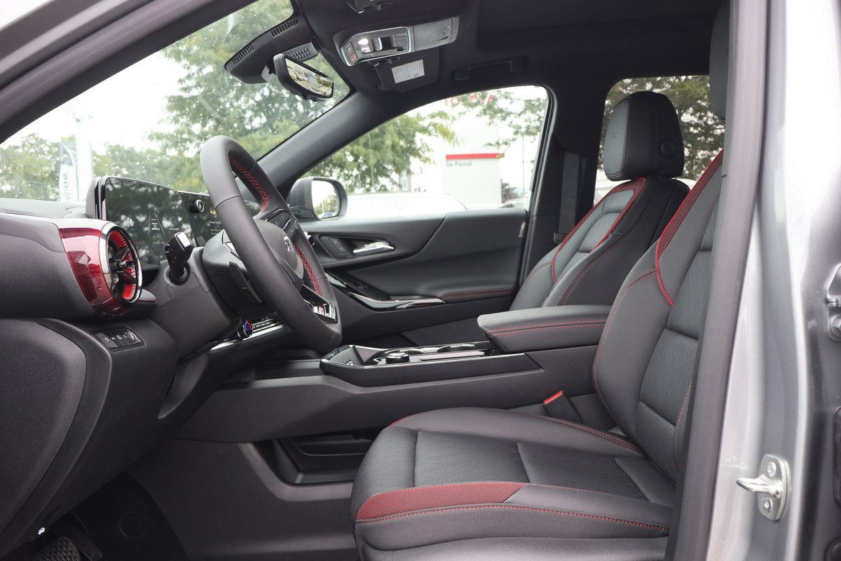 Photo Chevrolet Equinox RS 2027 #7