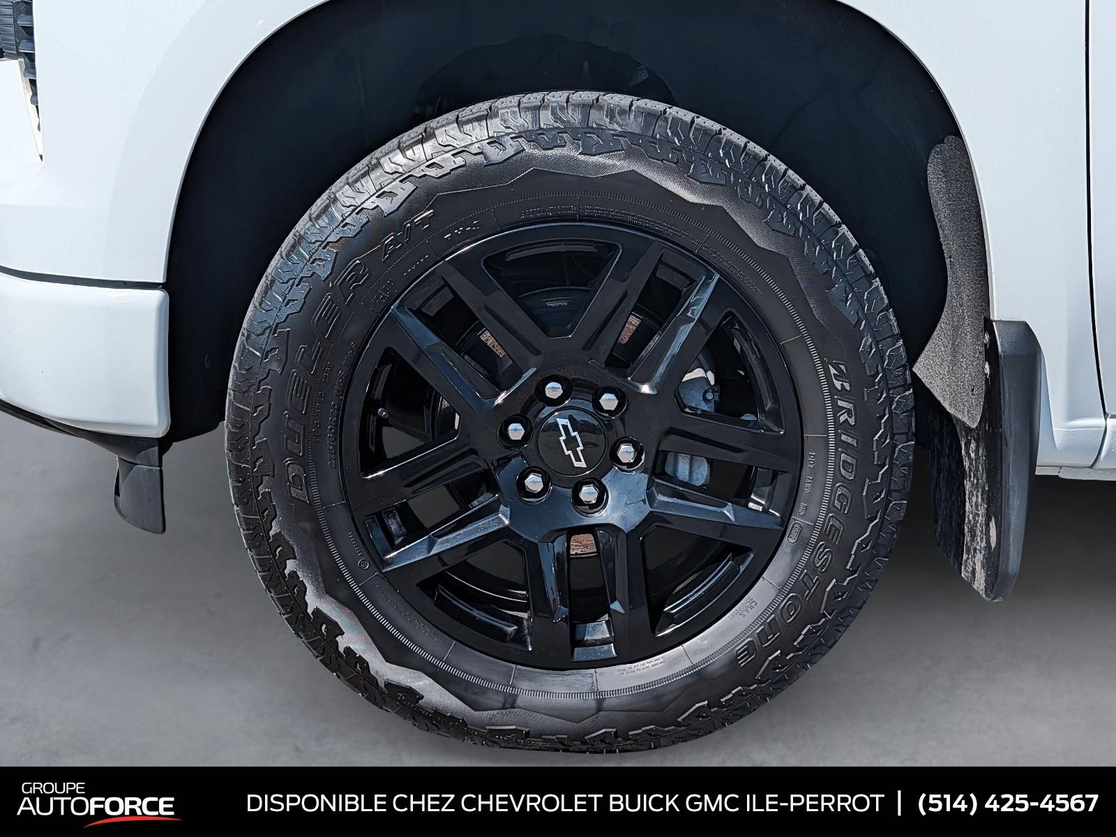 Photo 2022 Chevrolet Silverado 1500 RST #6