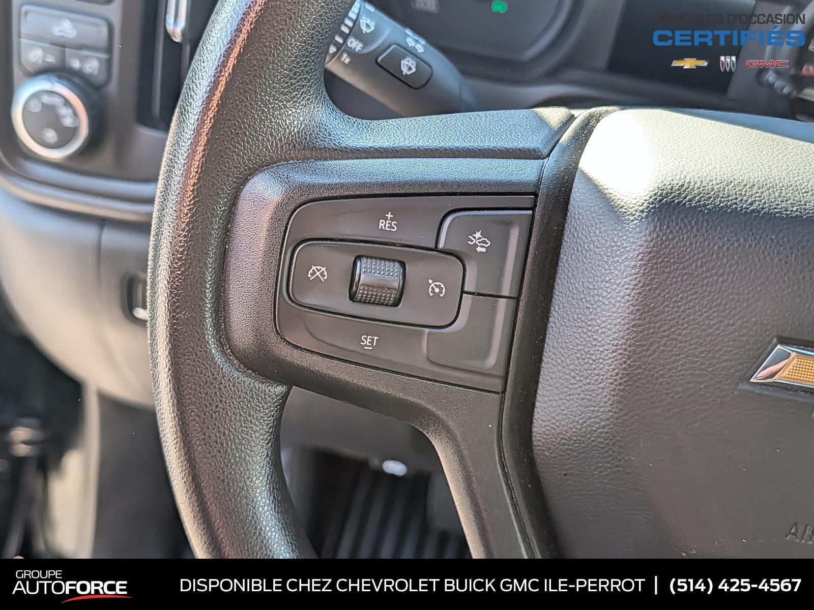 Photo Chevrolet Silverado 1500 custom 2024 #8