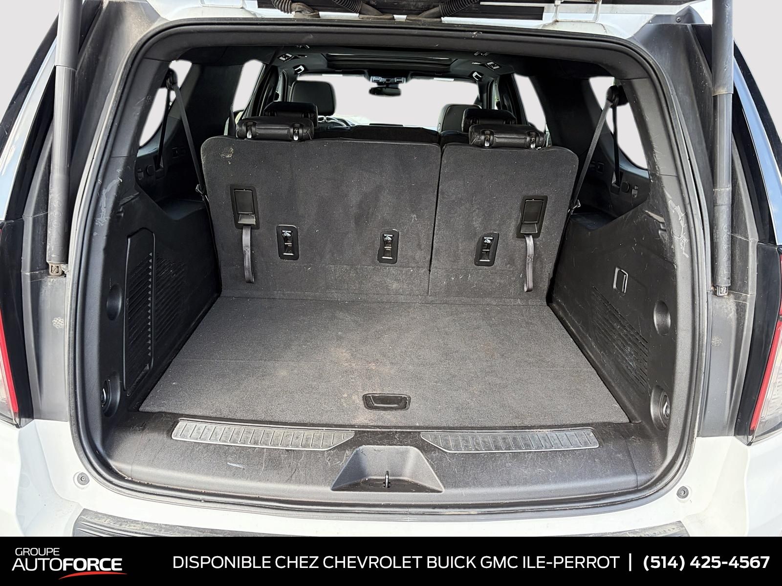 Photo Chevrolet Suburban RST 2023 #7