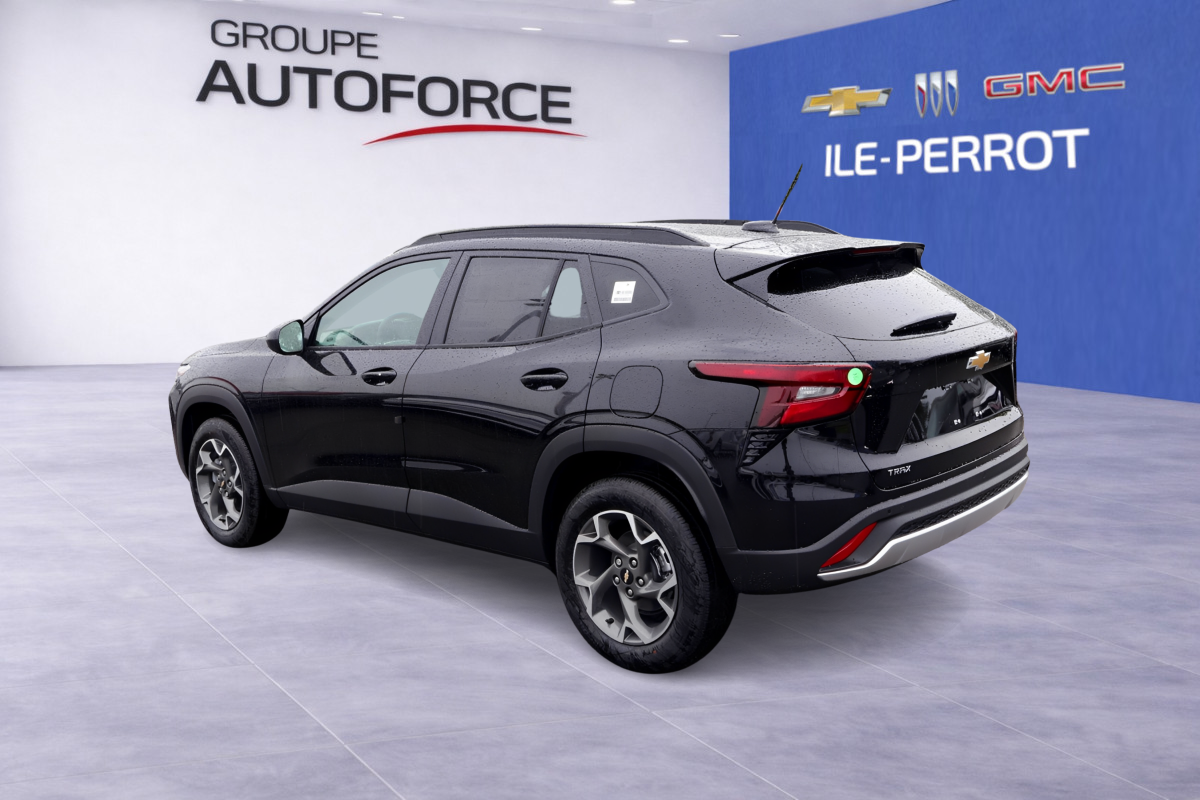 Photo 2026 Chevrolet Trax LT #4
