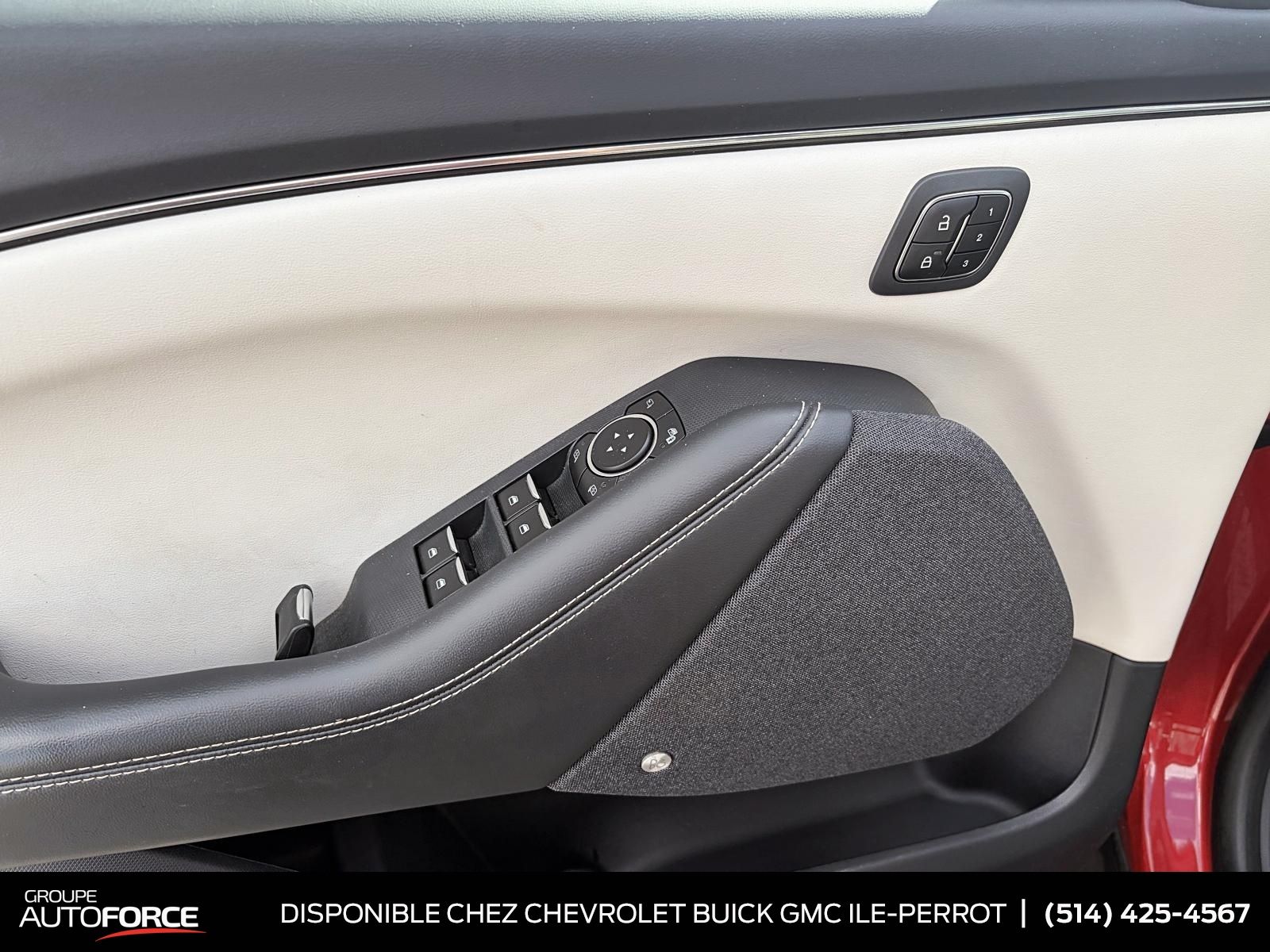 Photo 2022 Ford Mustang Mach-E EXTENTED-RANGE #8