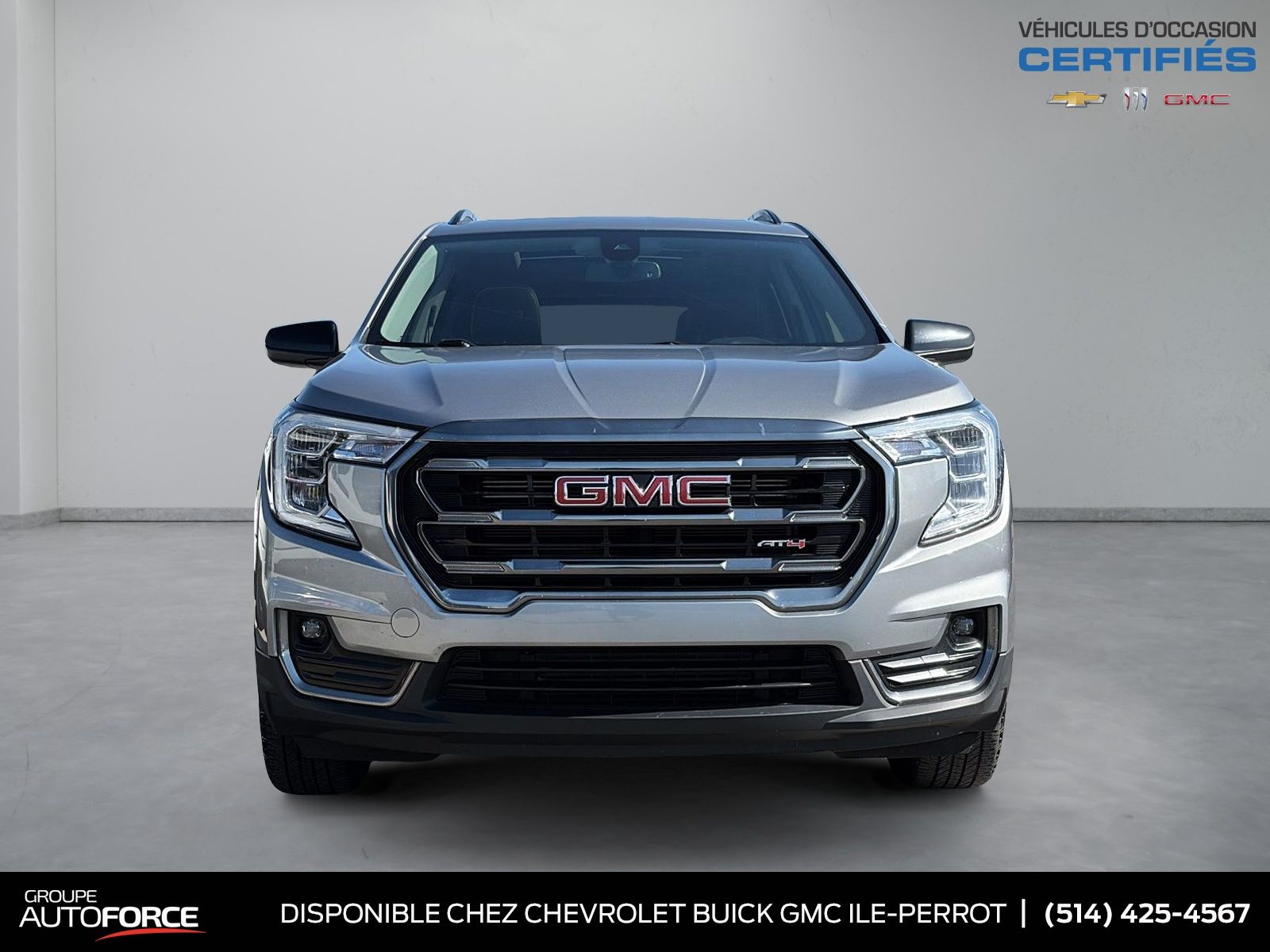 Photo 2023 GMC Terrain AT4 #2
