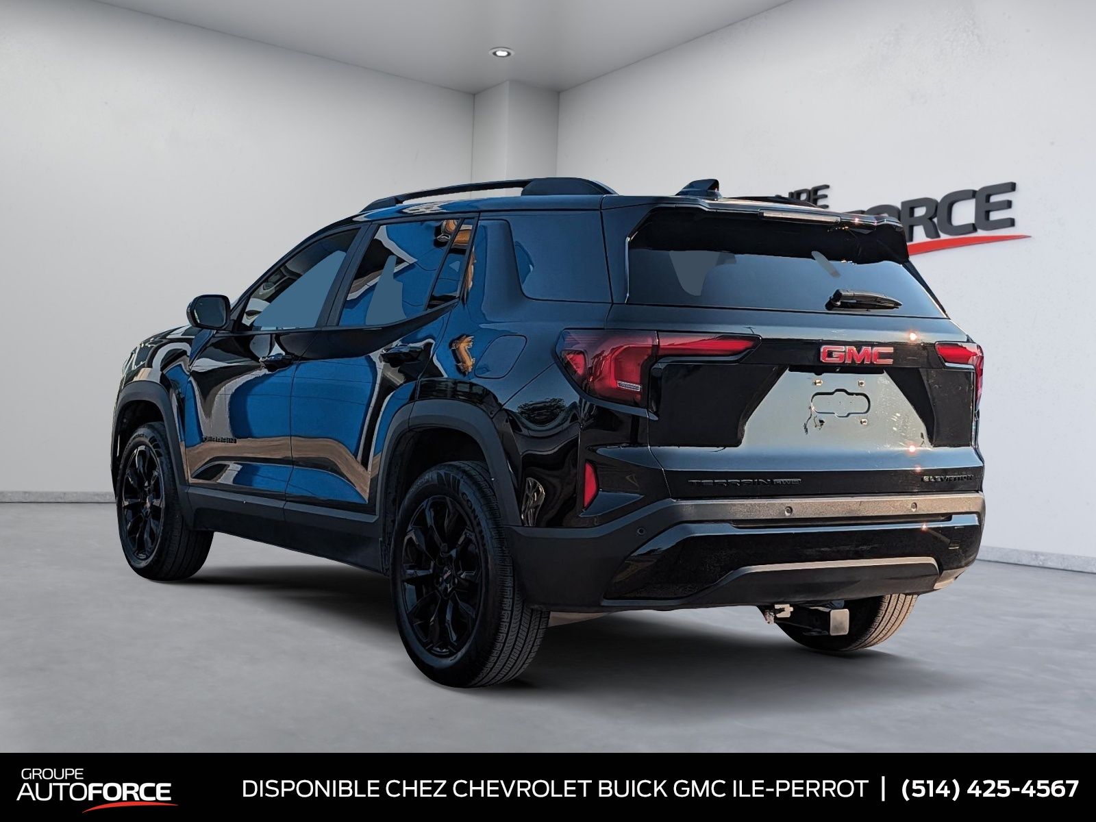 Photo 2026 GMC Terrain AWD Elevation #3