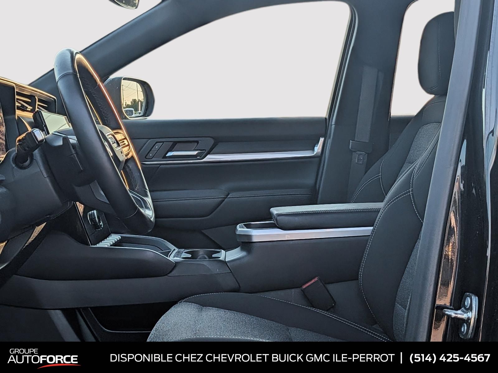 Photo 2026 GMC Terrain AWD Elevation #8