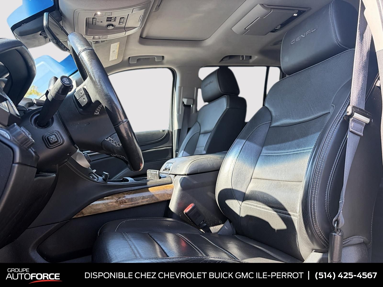 Photo GMC Yukon XL DENALI 2017 #8