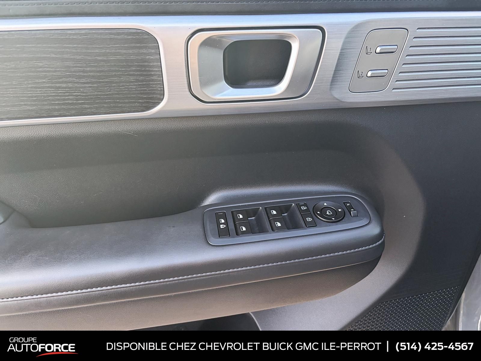 Photo Hyundai Santa Fe LIMITED 2024 #7