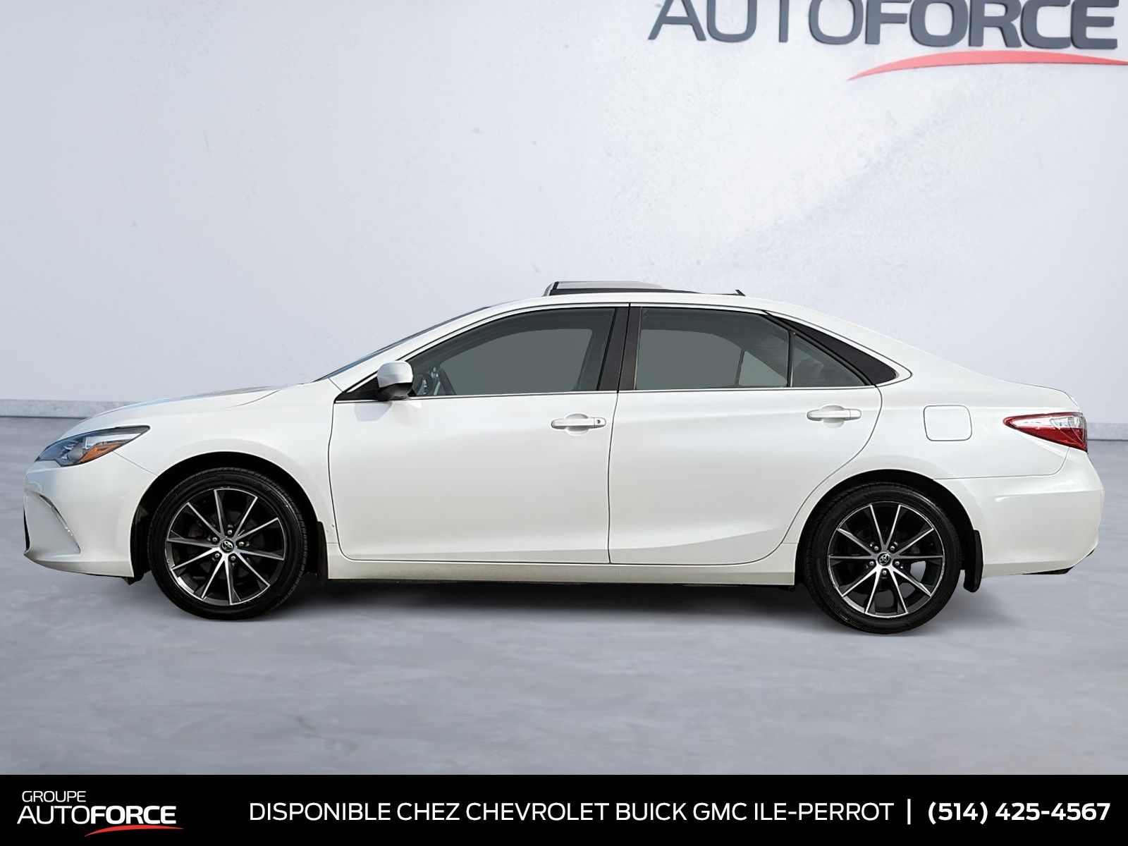 Photo 2015 Toyota Camry LE #3