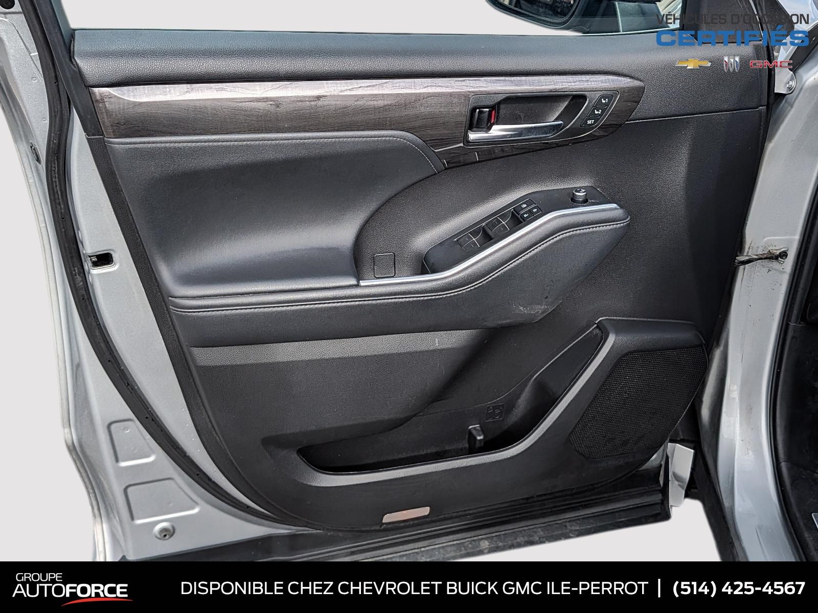 Photo 2022 Toyota Highlander Hybrid Limited #7