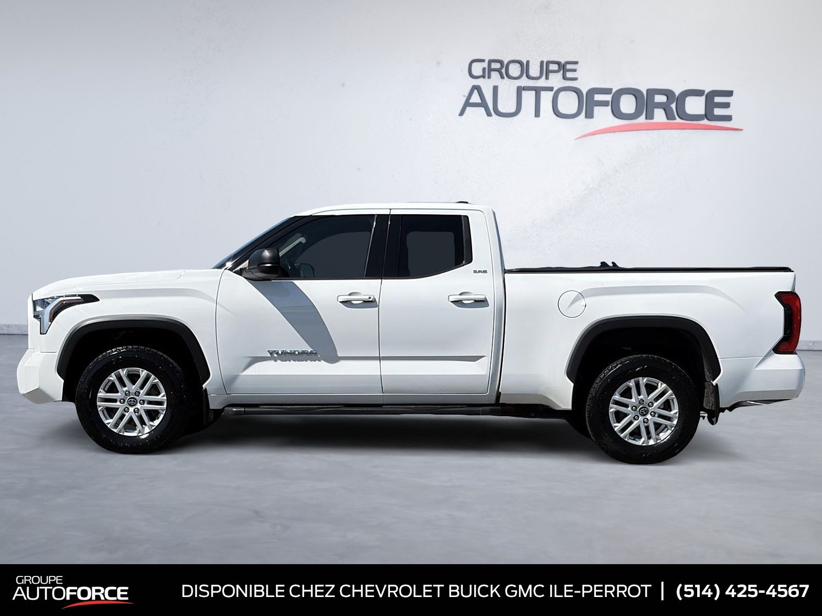 Photo 2022 Toyota Tundra SR #3