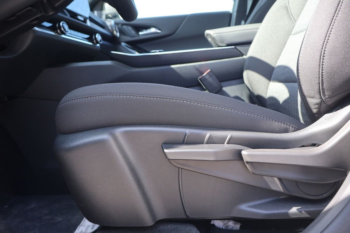 Photo Chevrolet Equinox LT 2027 #8